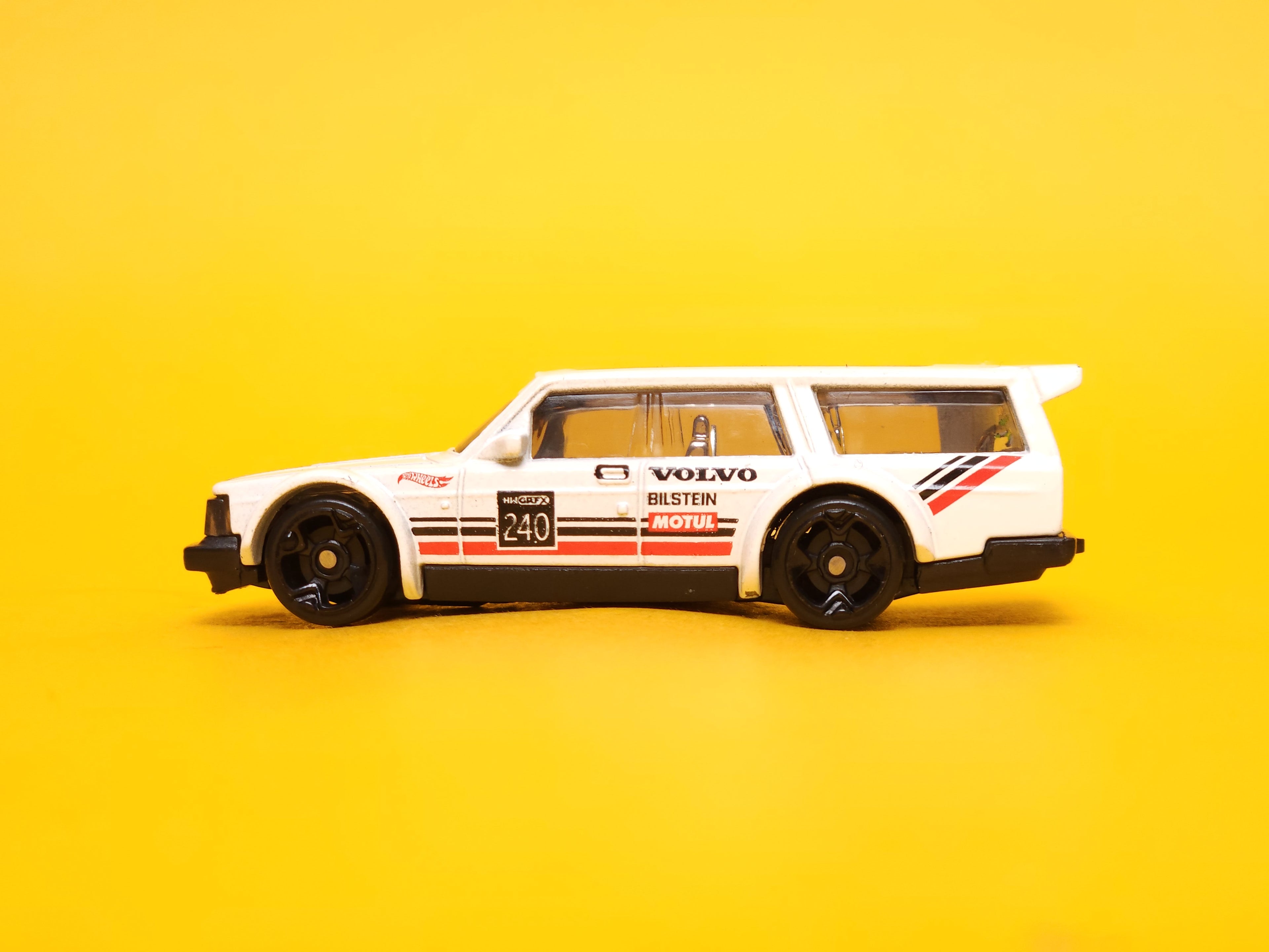 Volvo 240 Drift Wagon: White – 2024 Mattel Hot Wheels Basic