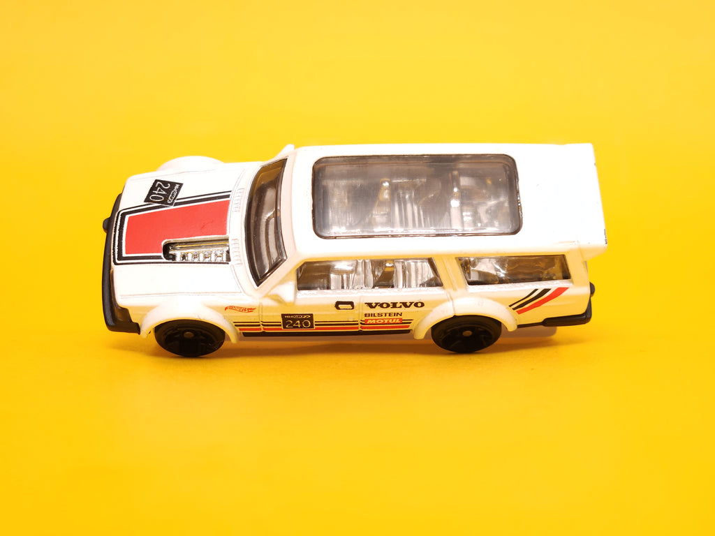 Volvo 240 Drift Wagon: White – 2024 Mattel Hot Wheels Basic