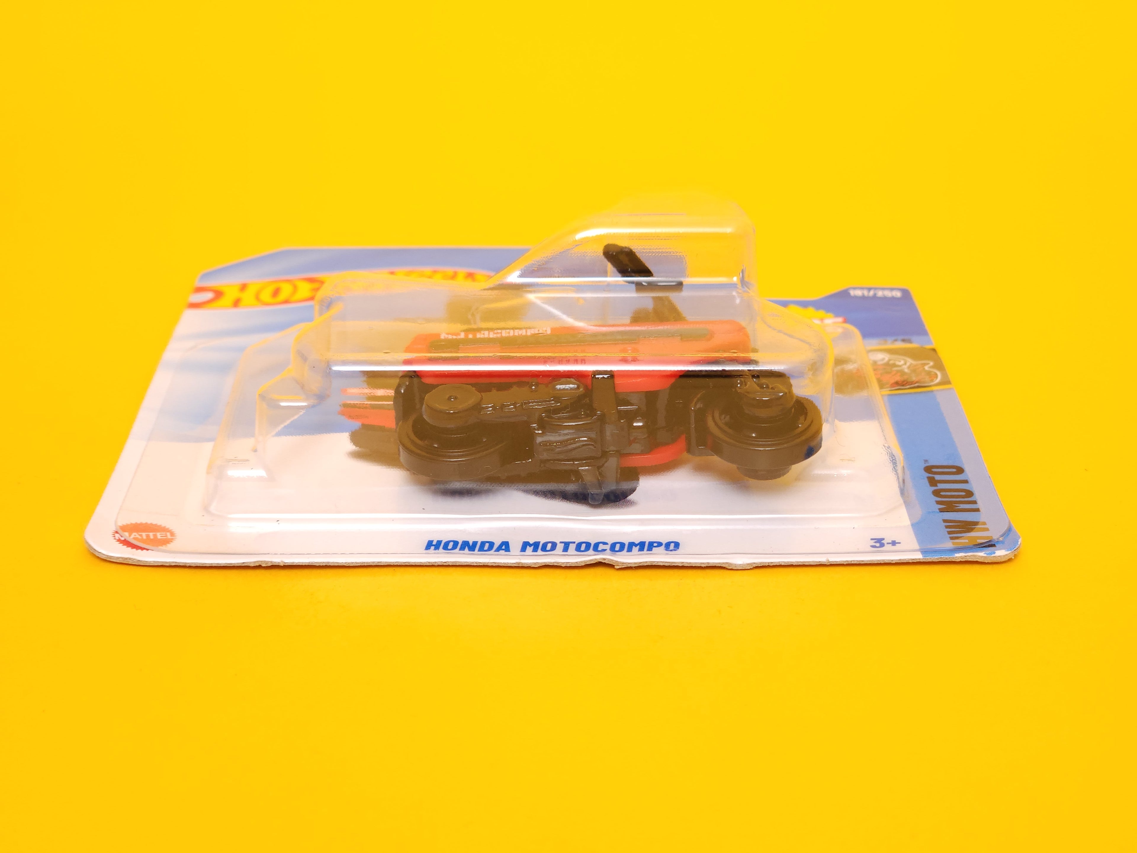 Honda Motocompo: Caribbean Red – 2025 Mattel Hot Wheels Basic 1st Edition Short Card