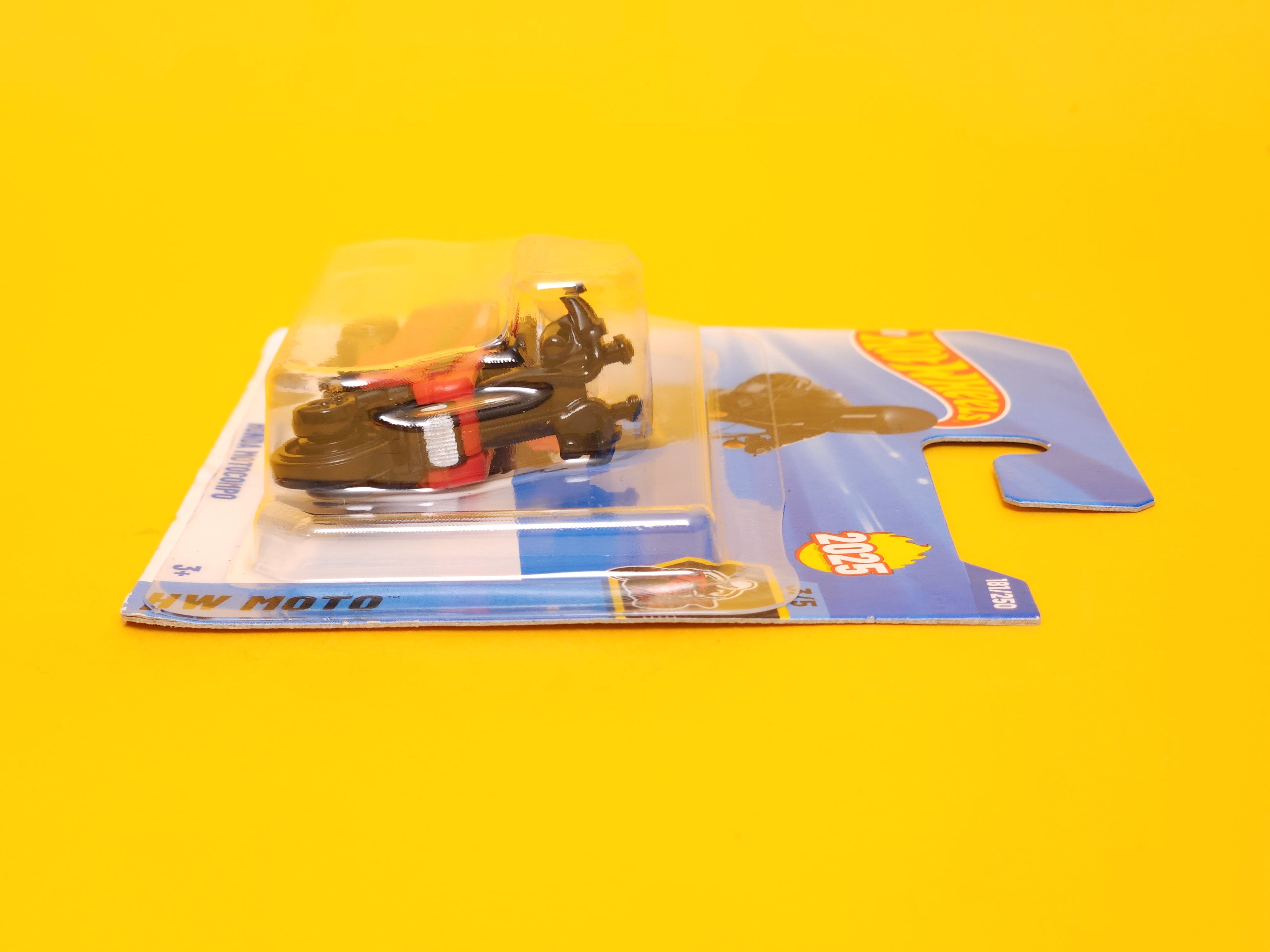 Honda Motocompo: Caribbean Red – 2025 Mattel Hot Wheels Basic 1st Edition Short Card