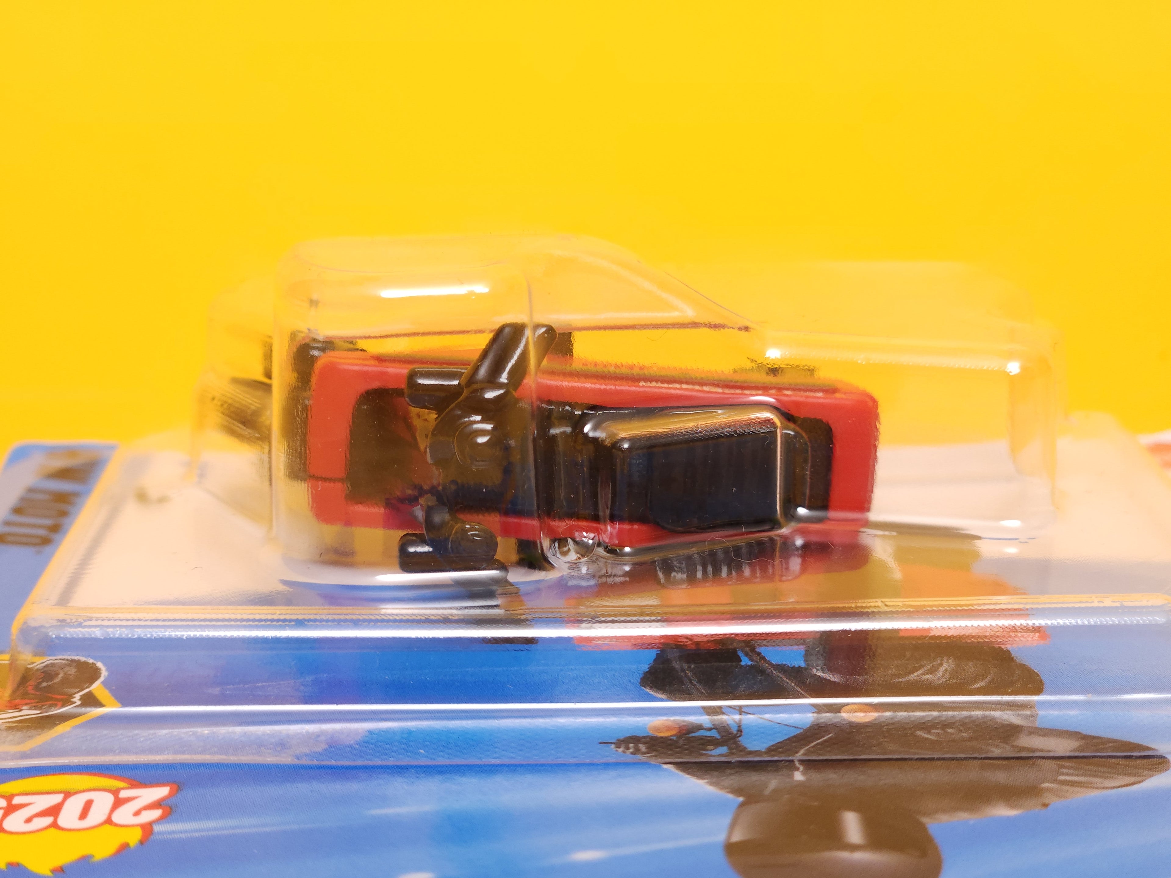 Honda Motocompo: Caribbean Red – 2025 Mattel Hot Wheels Basic 1st Edition Short Card