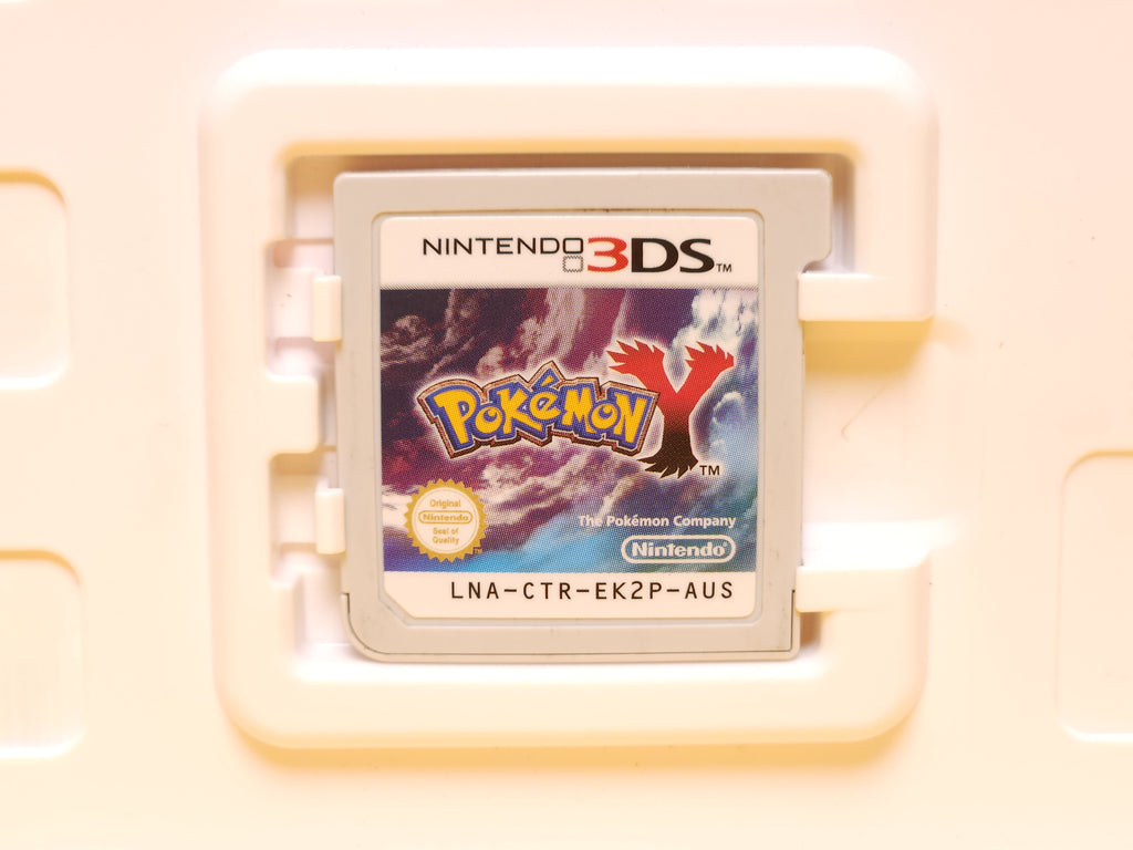 Pokémon Y – 2013 Nintendo 3DS