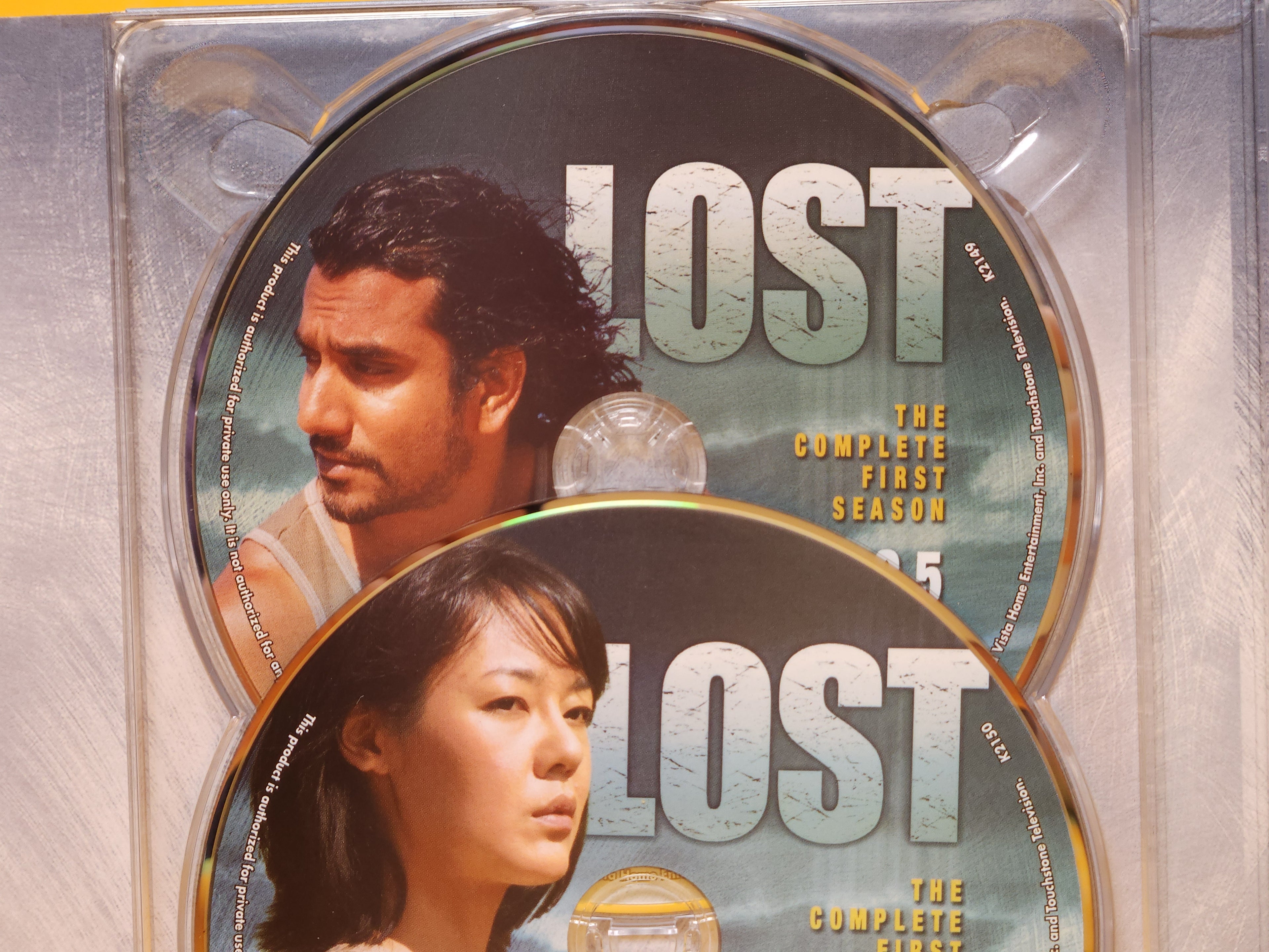 Lost: The Complete First Season – 2004 DVD