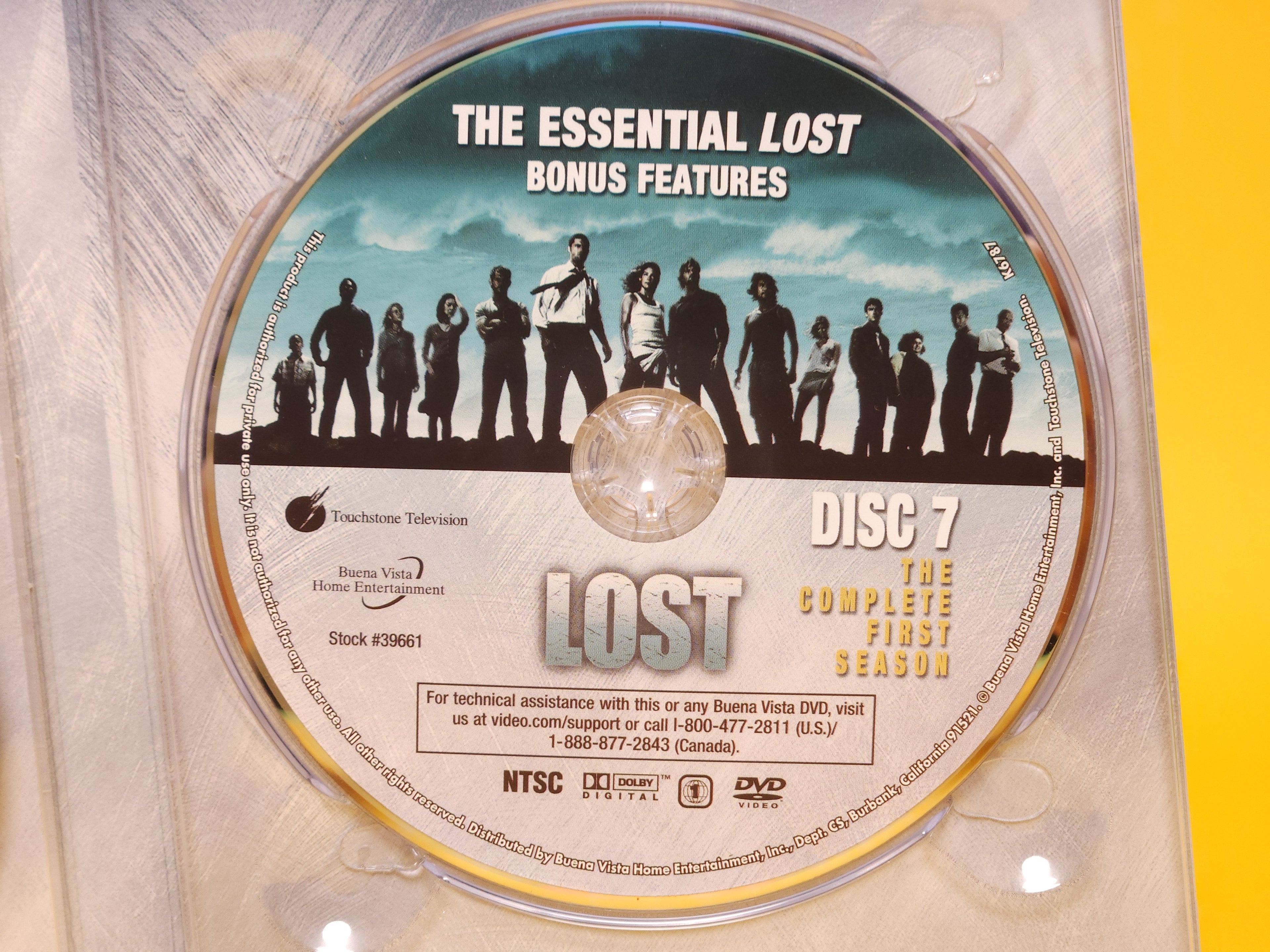 Lost: The Complete First Season – 2004 DVD