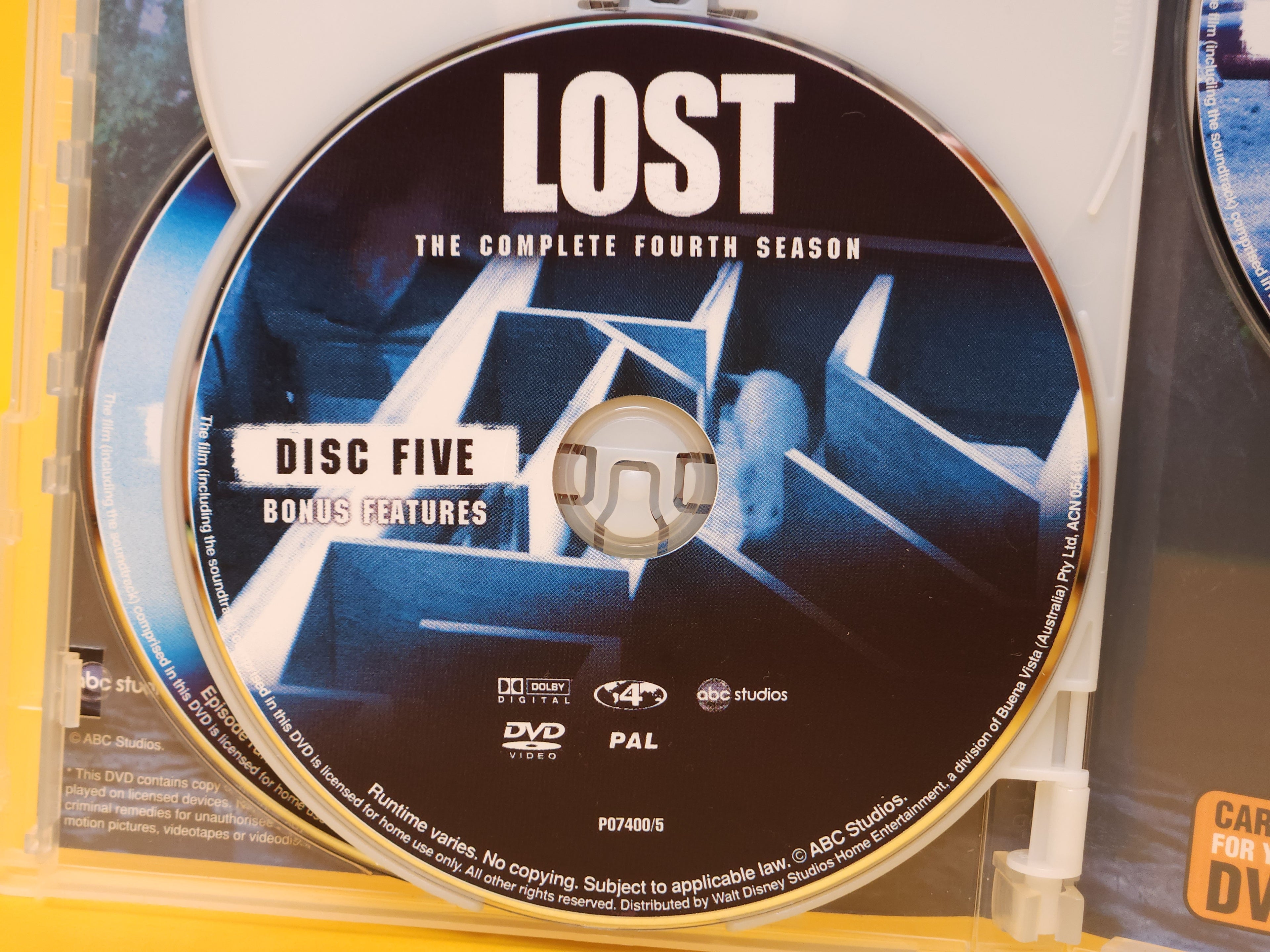Lost: The Complete Fourth Season (The Extended Experience) – 2008 DVD