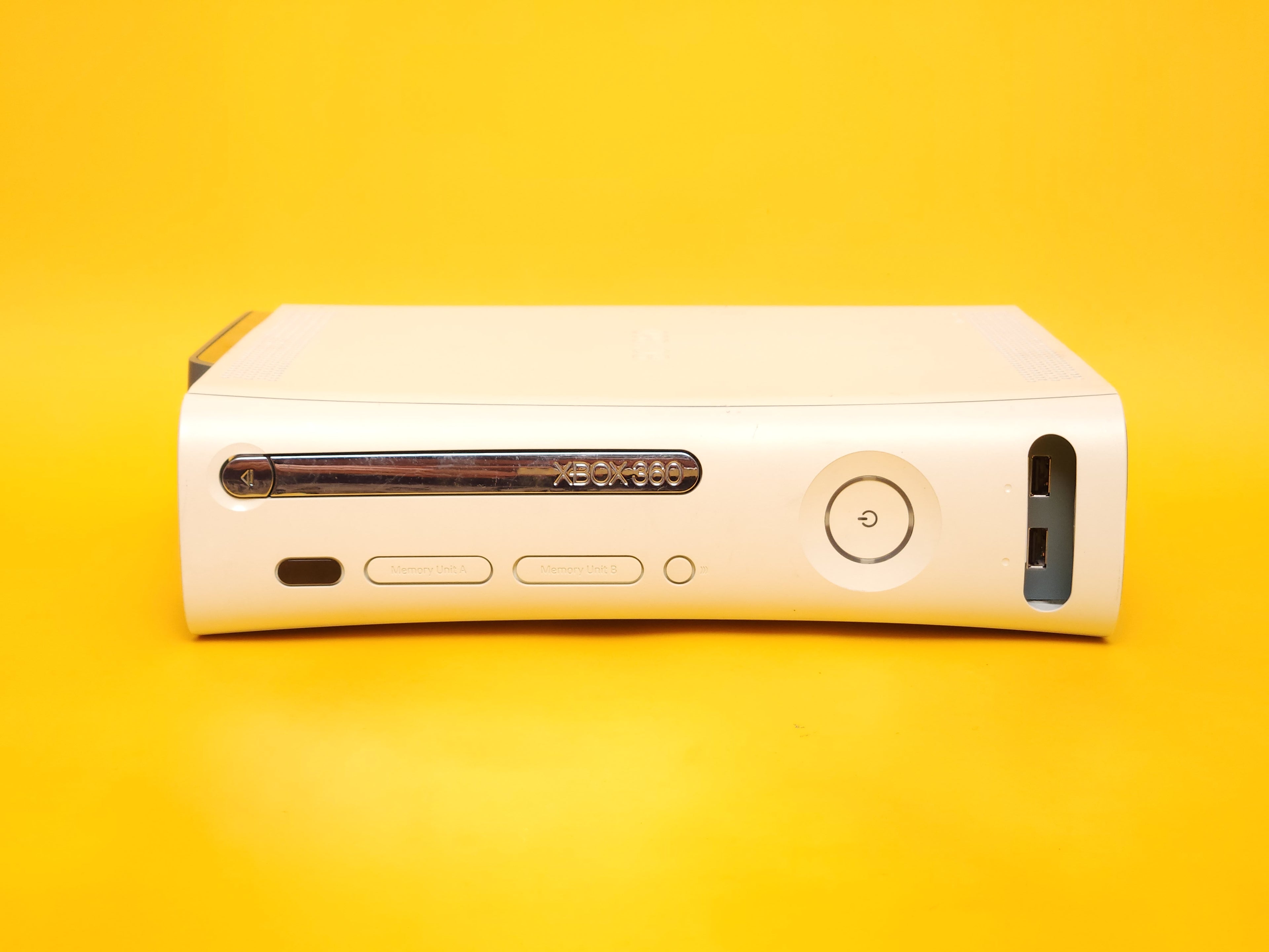 Matte White Xbox 360 Console + Controller & Cables