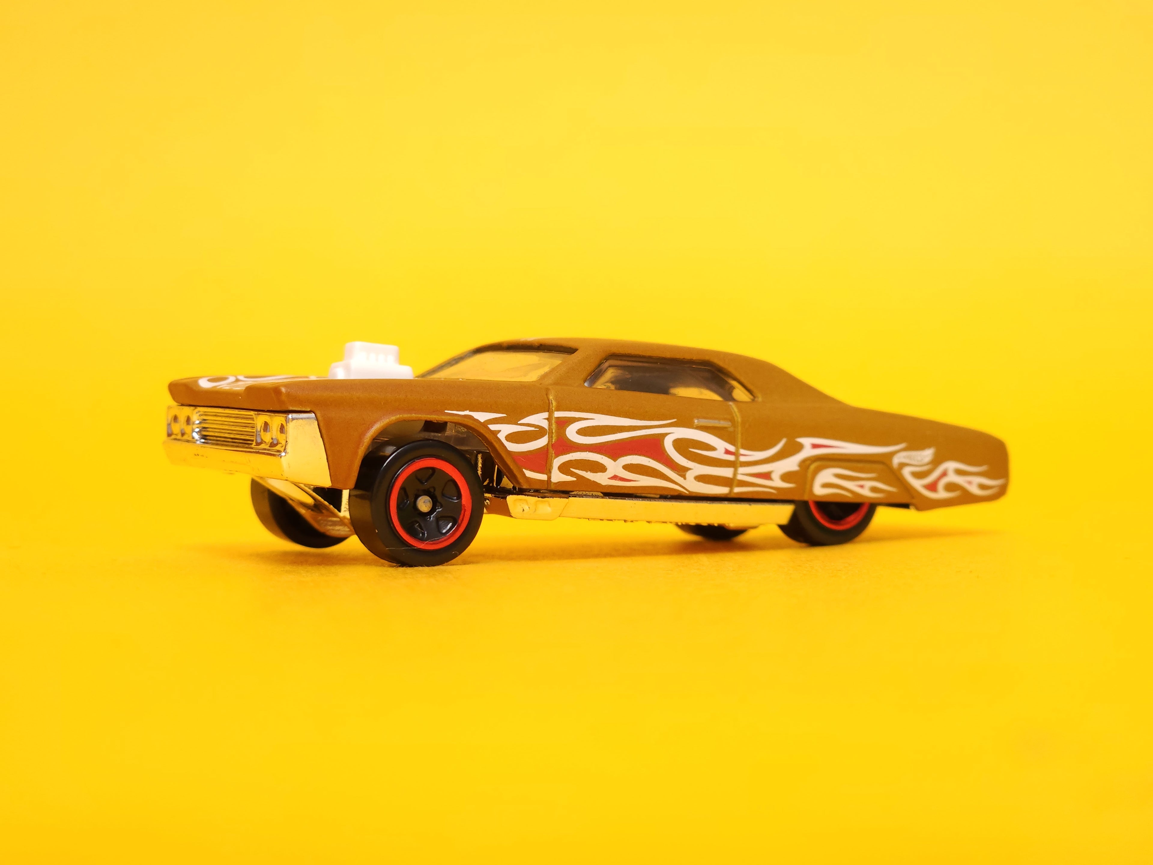 Layin' Lowrider: Matte goldenrod – 2024 Mattel Hot Wheels Basic