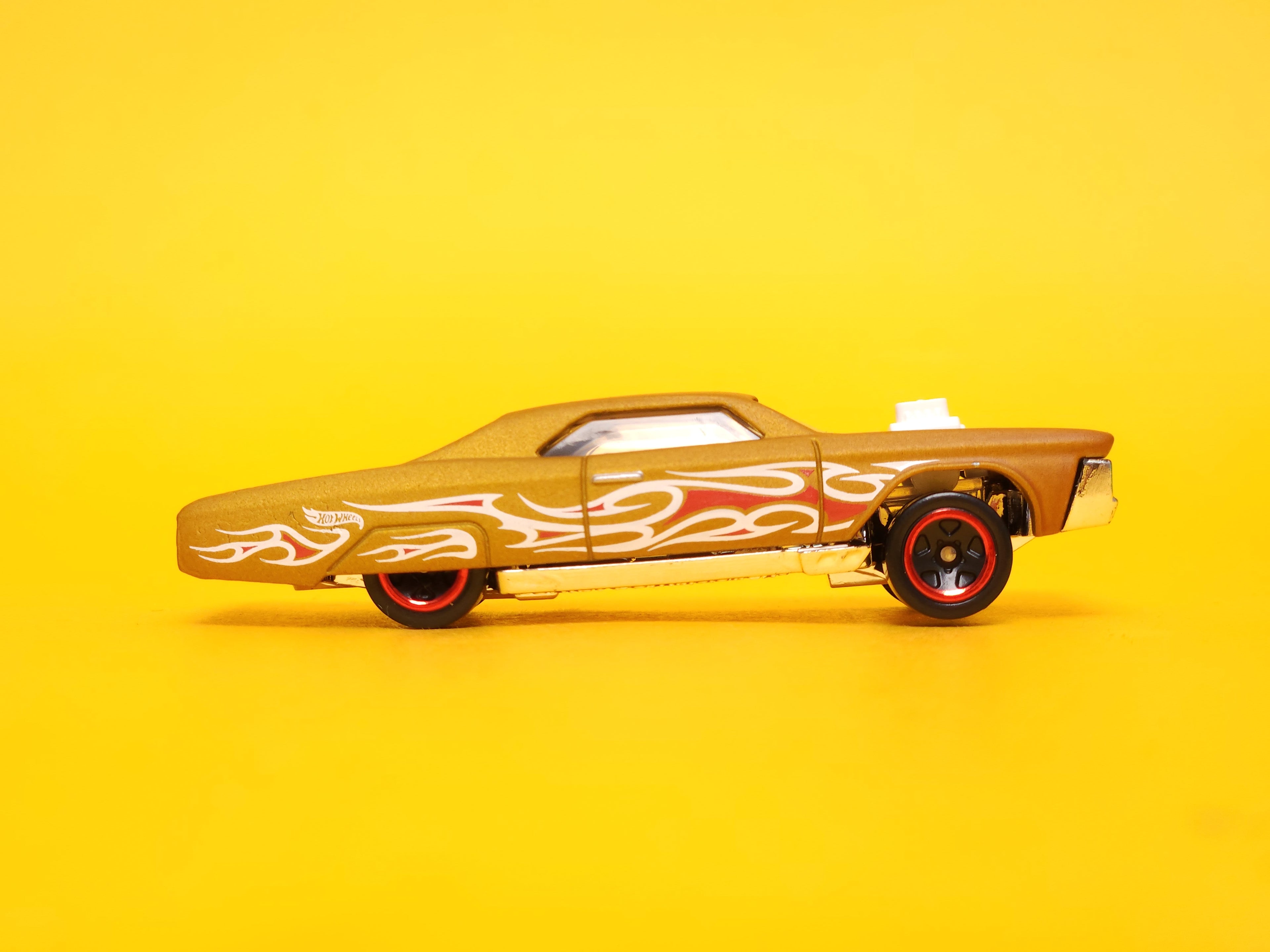 Layin' Lowrider: Matte goldenrod – 2024 Mattel Hot Wheels Basic