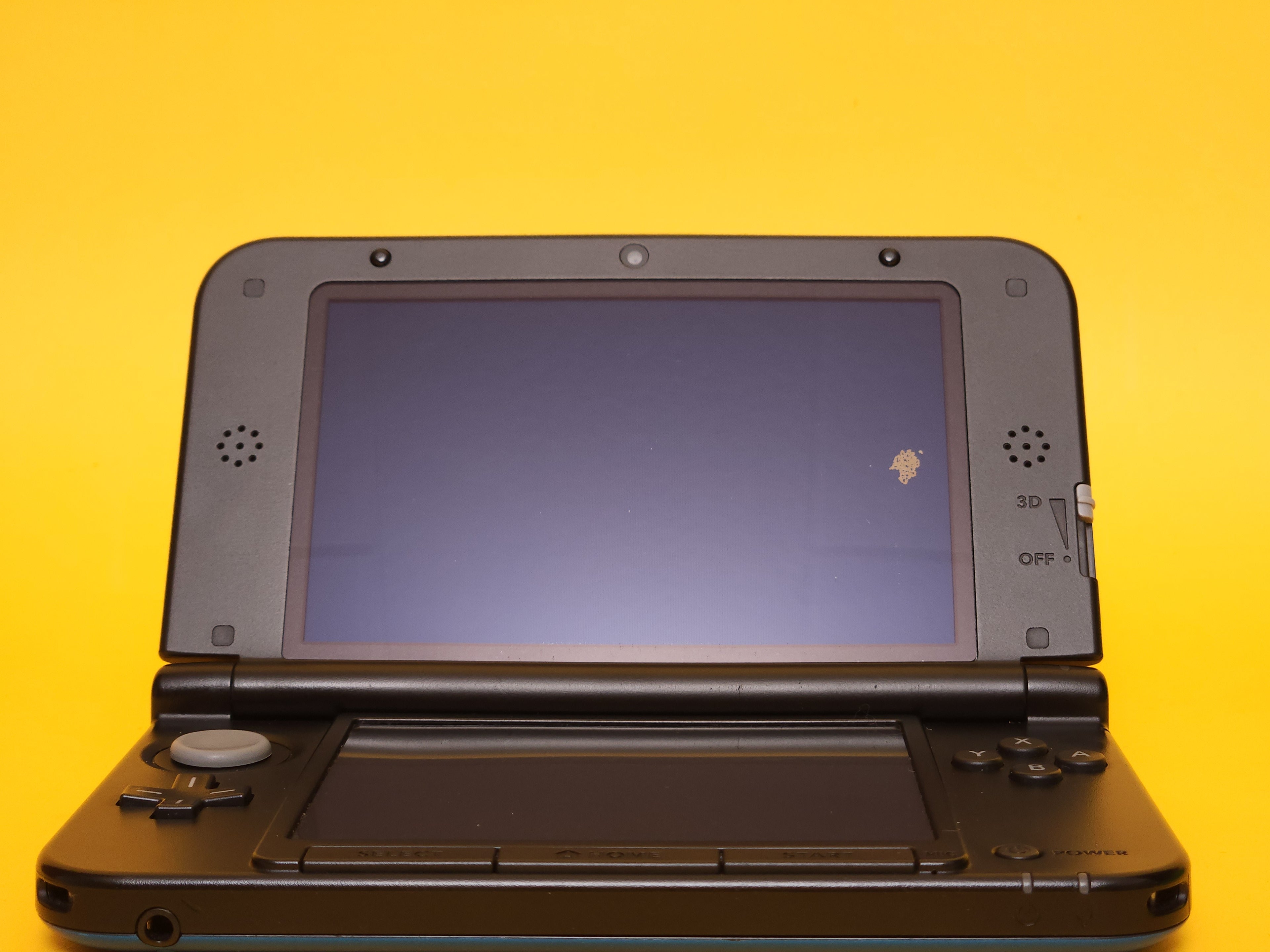 Blue + Black Nintendo 3DS XL Console + Stylus + Power AC Adaptor Cable