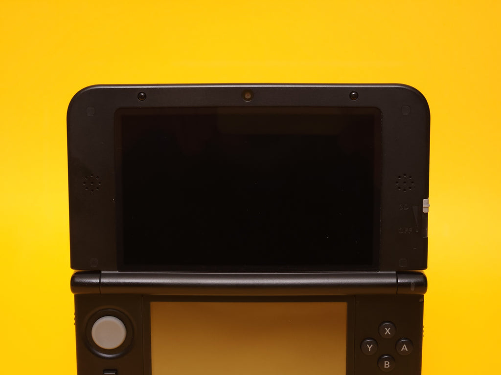 Blue + Black Nintendo 3DS XL Console + Stylus + Power AC Adaptor Cable