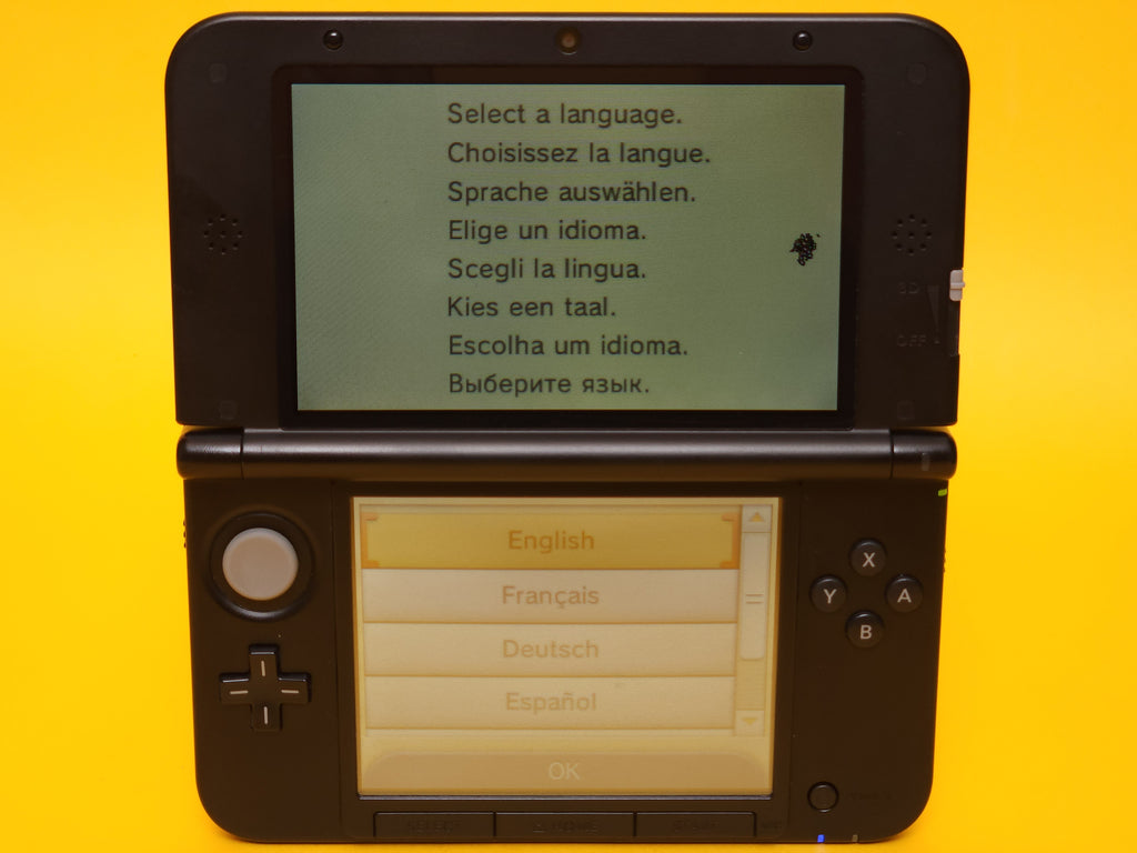 Blue + Black Nintendo 3DS XL Console + Stylus + Power AC Adaptor Cable