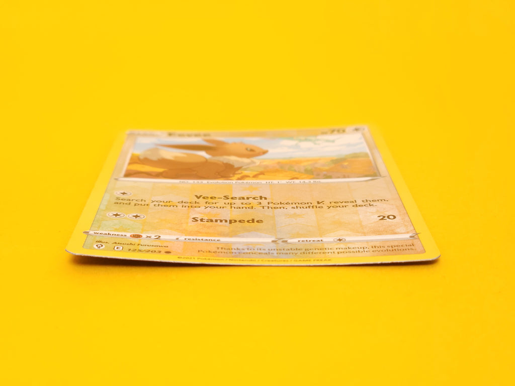 Eevee: 125/203 – 2021 Pokémon Common Reverse Holofoil