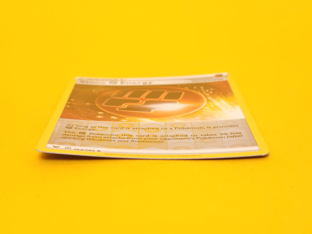 Stone Fighting Energy: 164/185 – 2021 Pokémon Uncommon Reverse Holofoil