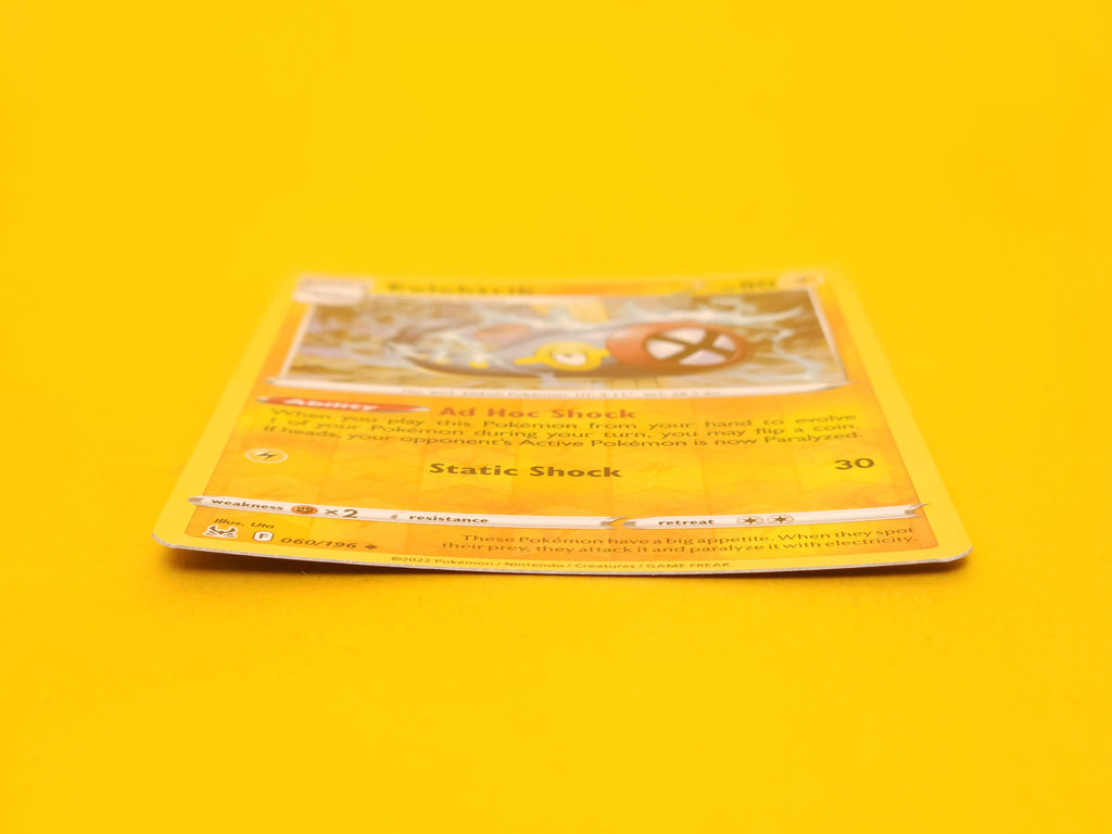 Eelektrik: 060/196 – 2022 Pokémon Uncommon Reverse Holofoil