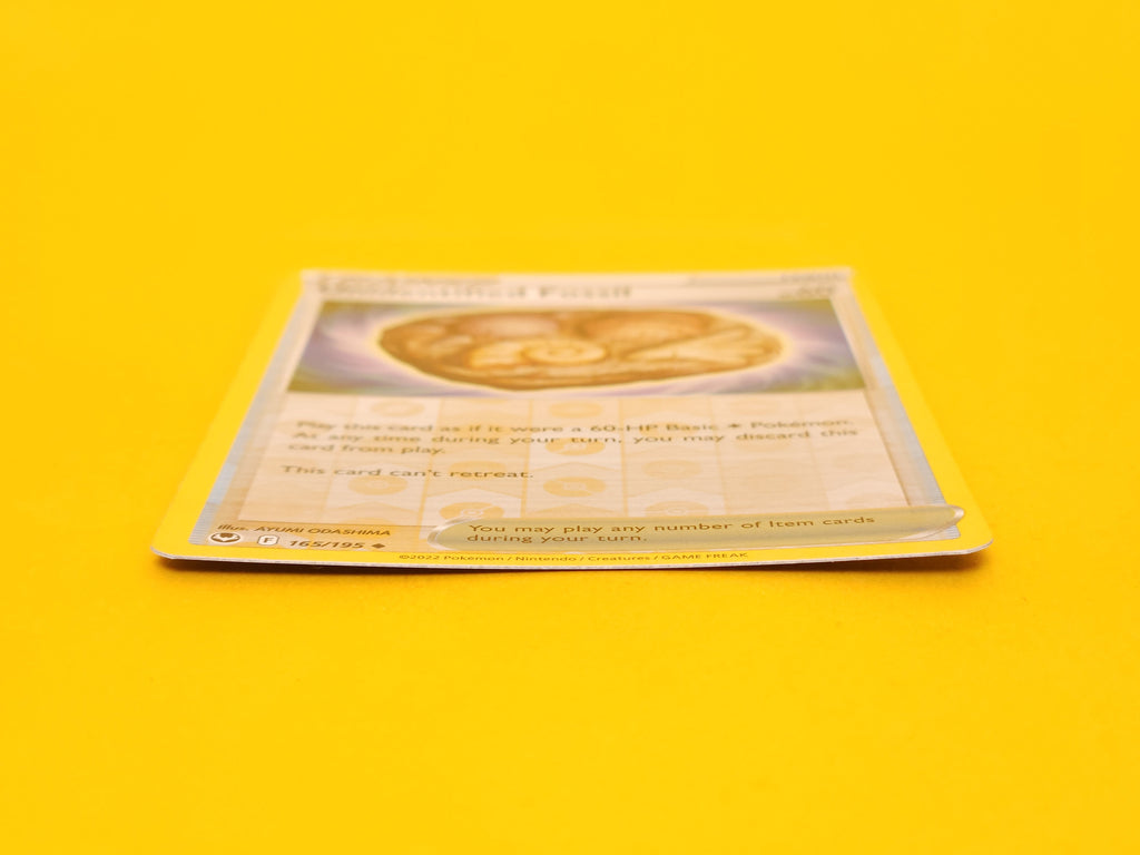 Unidentified Fossil: 165/195 – 2022 Pokémon Uncommon Reverse Holofoil