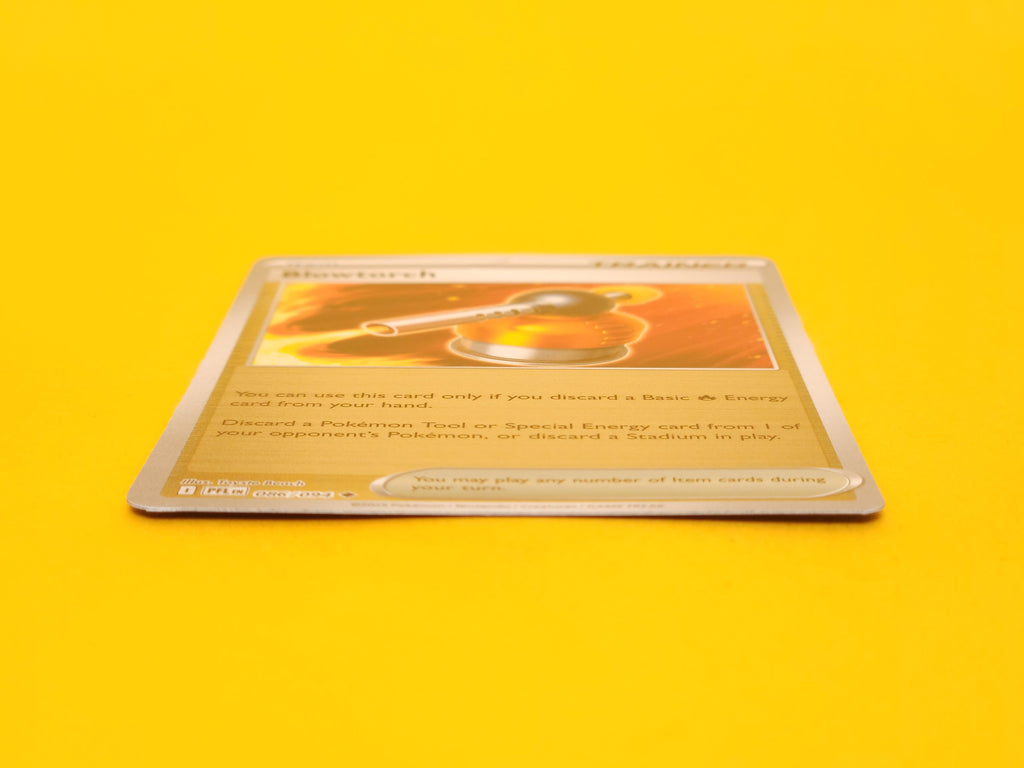 Blowtorch: 056/094 – 2025 Pokémon Uncommon Reverse Holofoil