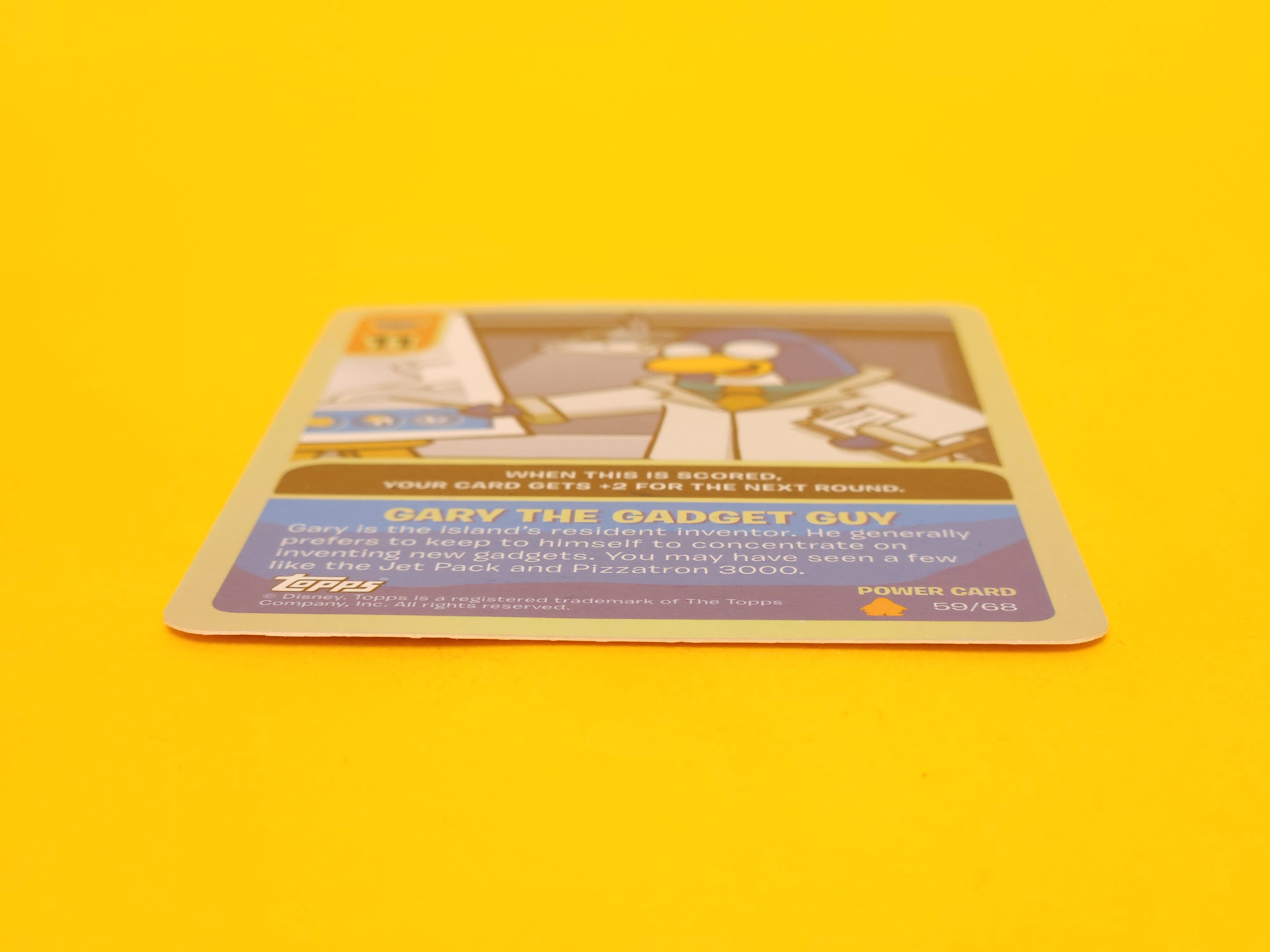 Gary The Gadget Guy: 59/68 – 2009 Topps Disney Club Penguin Holofoil