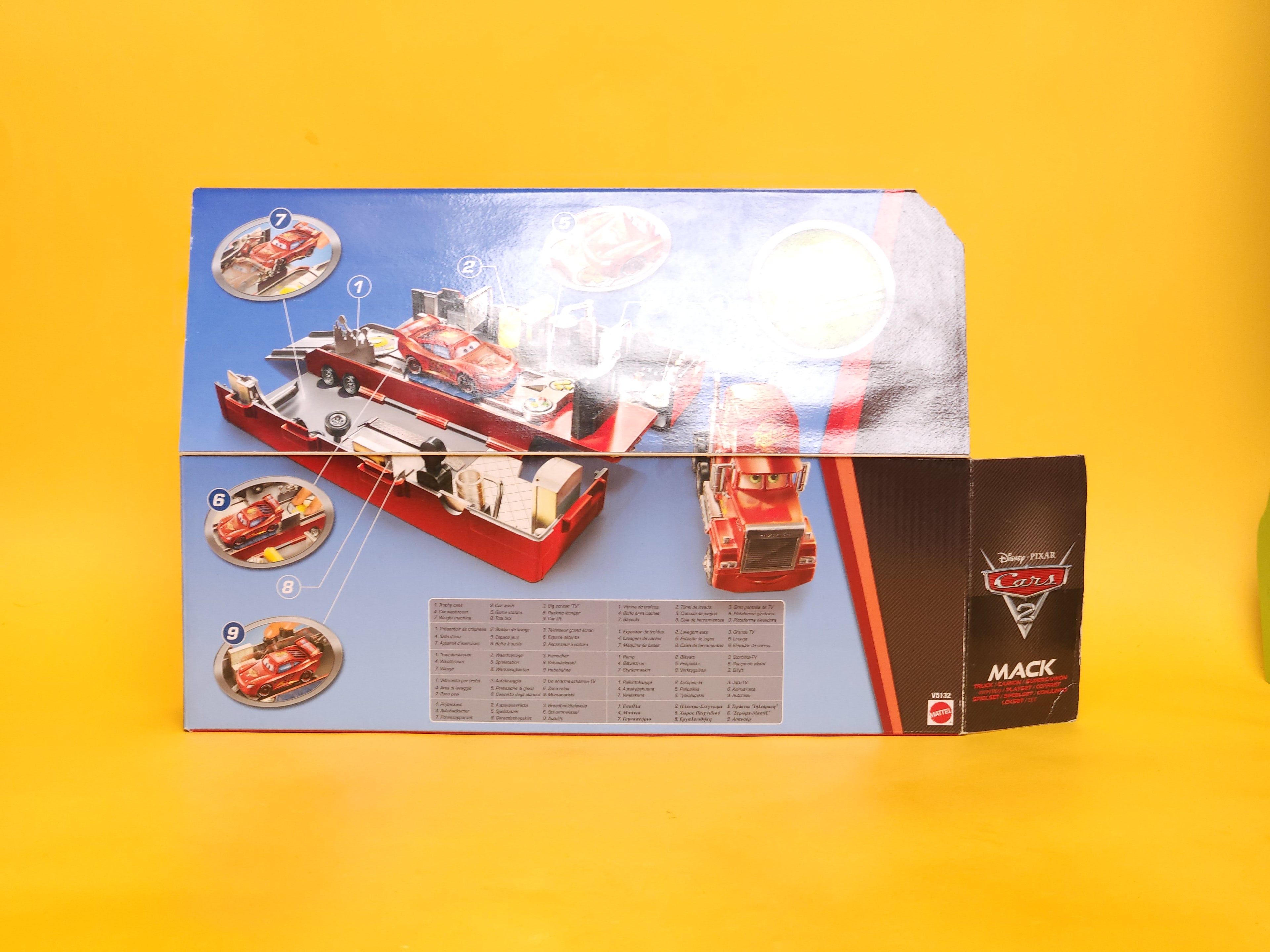 Mack Truck Playset – 2011 Mattel Disney Pixar Cars 2