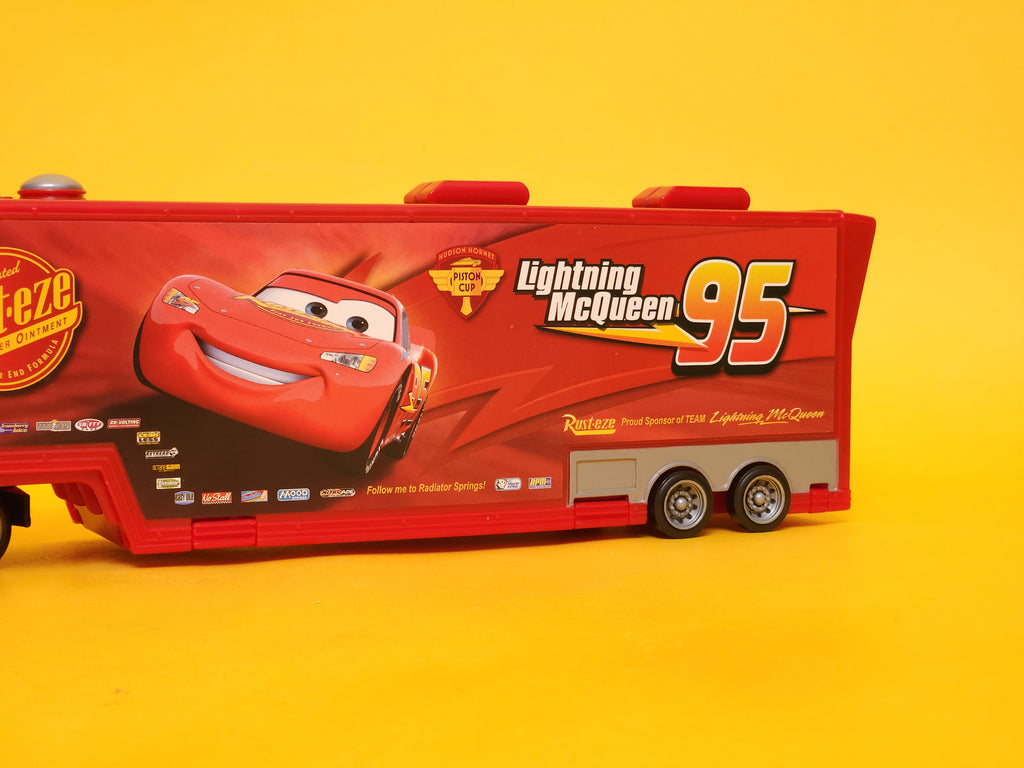Mack Truck Playset – 2011 Mattel Disney Pixar Cars 2
