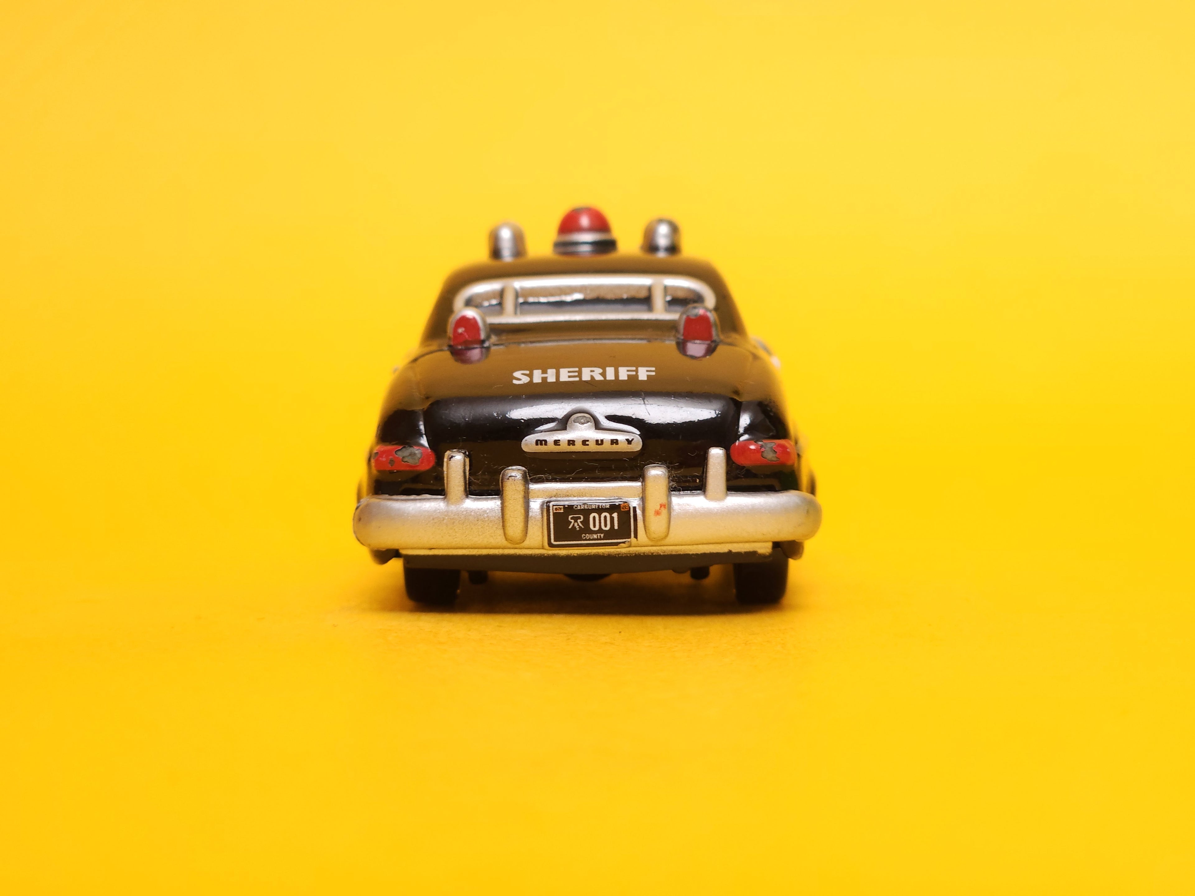 Sheriff (Lenticular Eyes) – 2009 Mattel Disney Pixar Cars