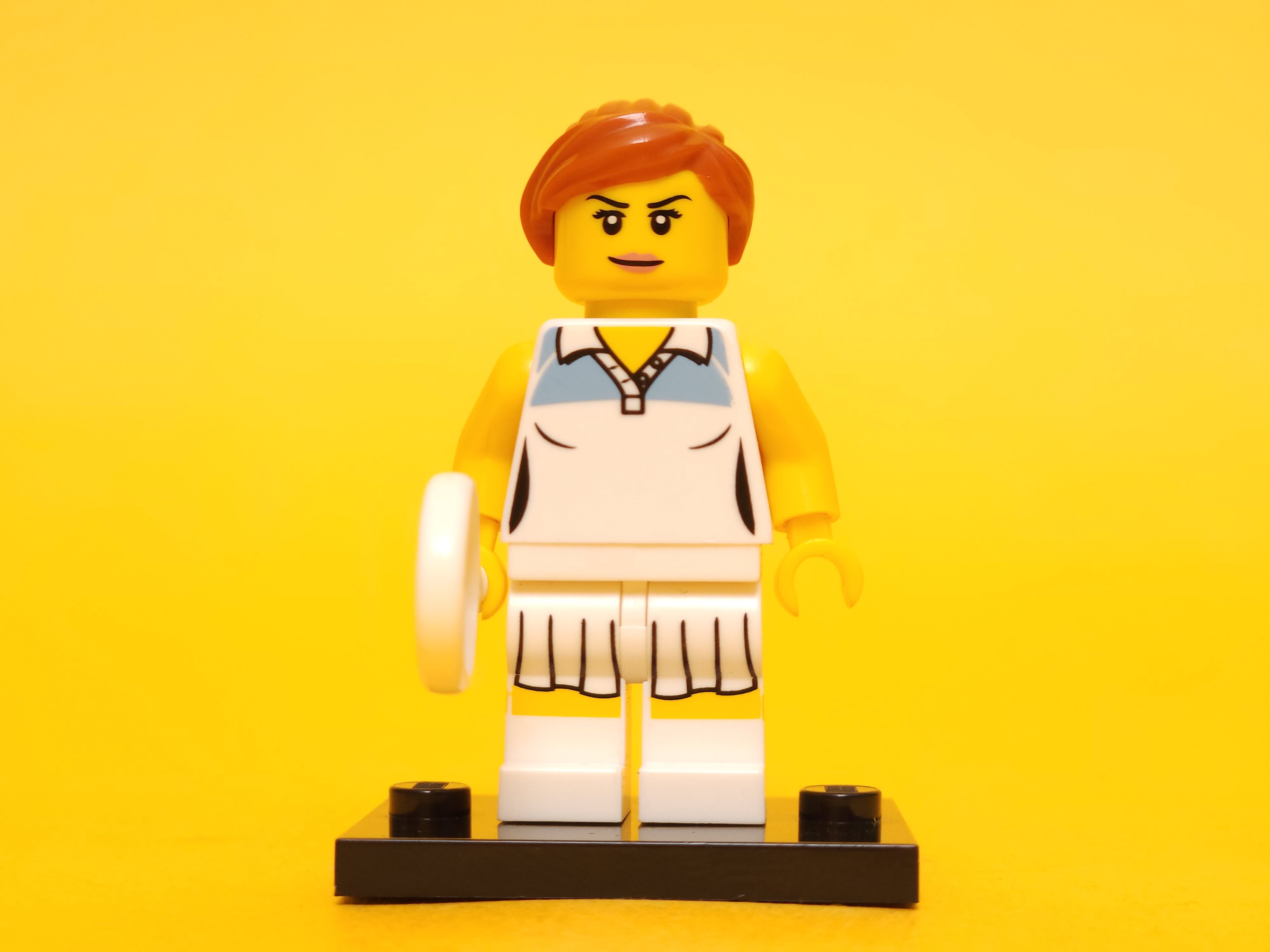 Tennis Player #10 8803 – 2011 LEGO Minifigures: Series 3