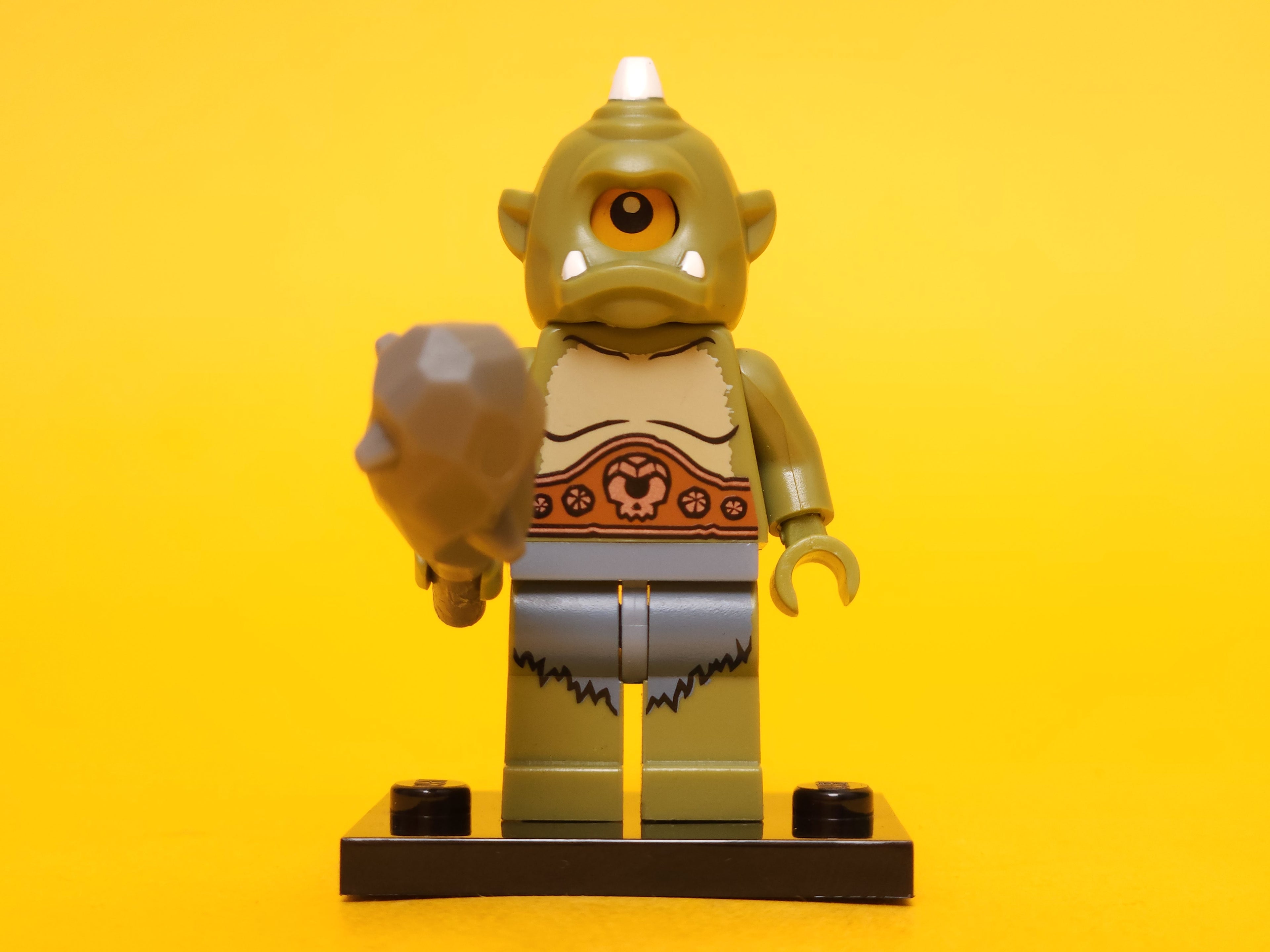 Cyclops #2 71000 – 2013 LEGO Minifigures: Series 9