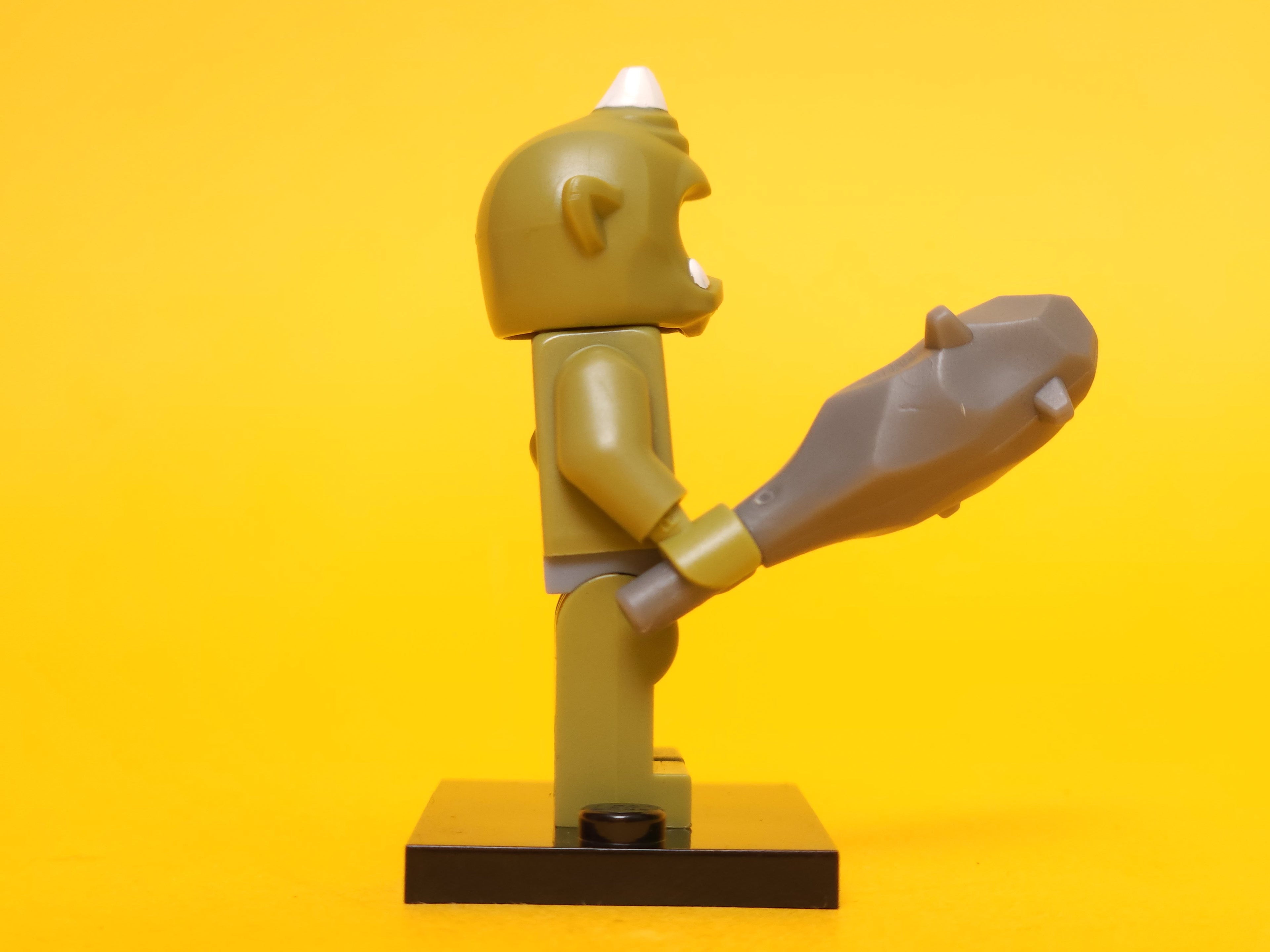 Cyclops #2 71000 – 2013 LEGO Minifigures: Series 9