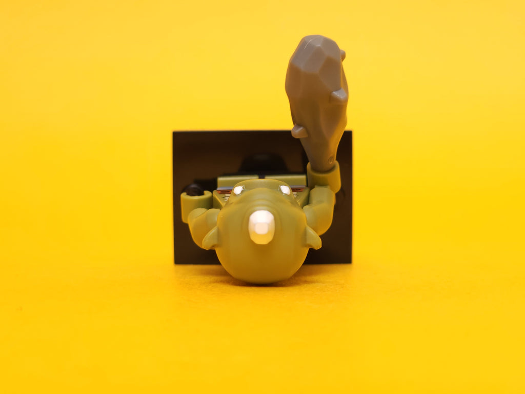 Cyclops #2 71000 – 2013 LEGO Minifigures: Series 9
