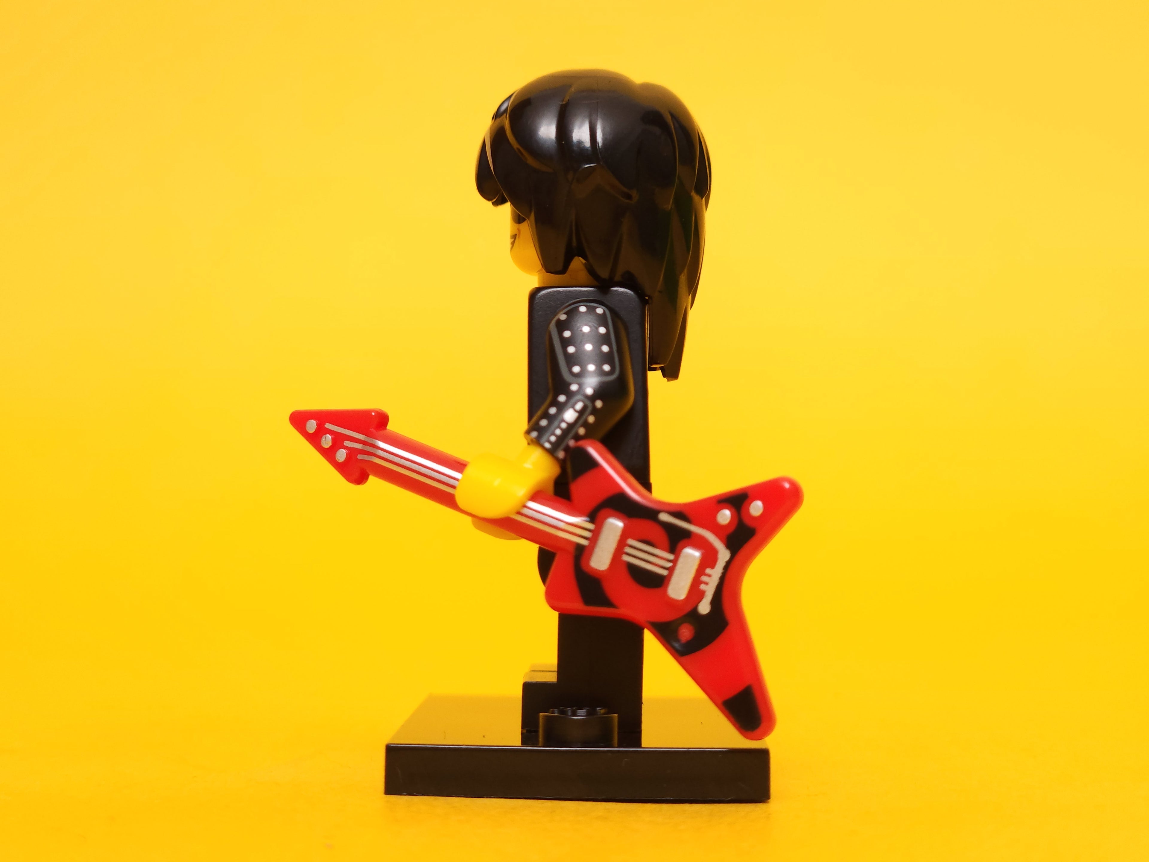 Rock Star #12 71007 – 2014 LEGO Minifigures: Series 12