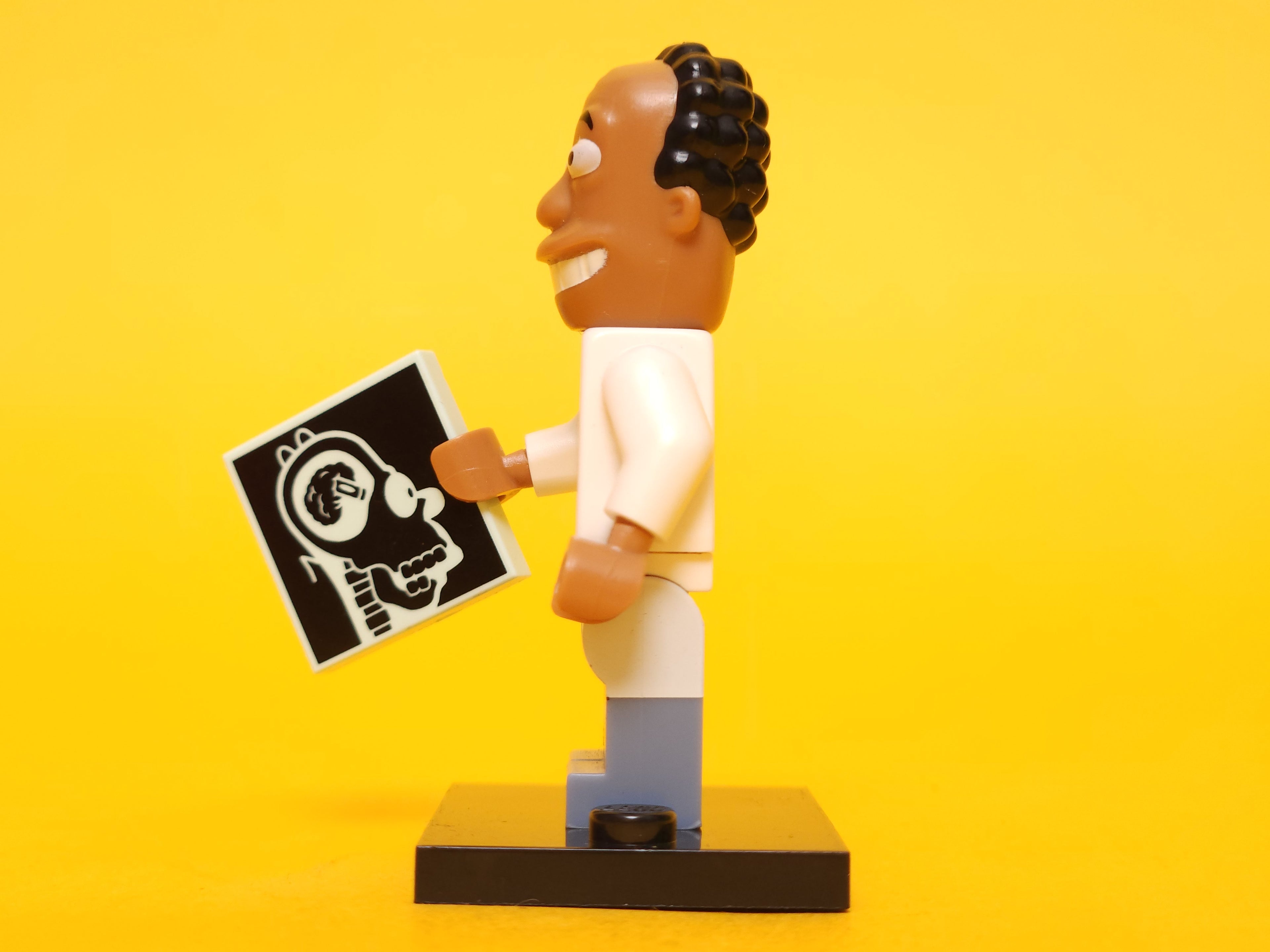 Dr. Hibbert #16 71009 – 2015 LEGO Minifigures: The Simpsons Series 2