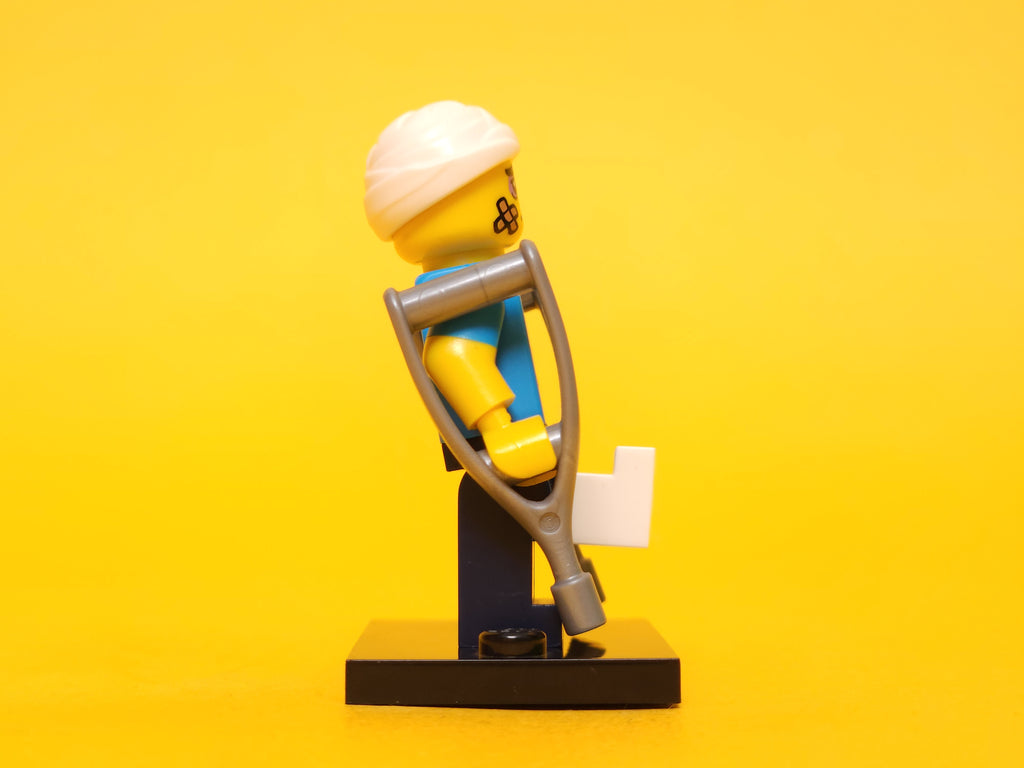 Clumsy Guy #4 71011 – 2016 LEGO Minifigures: Series 15