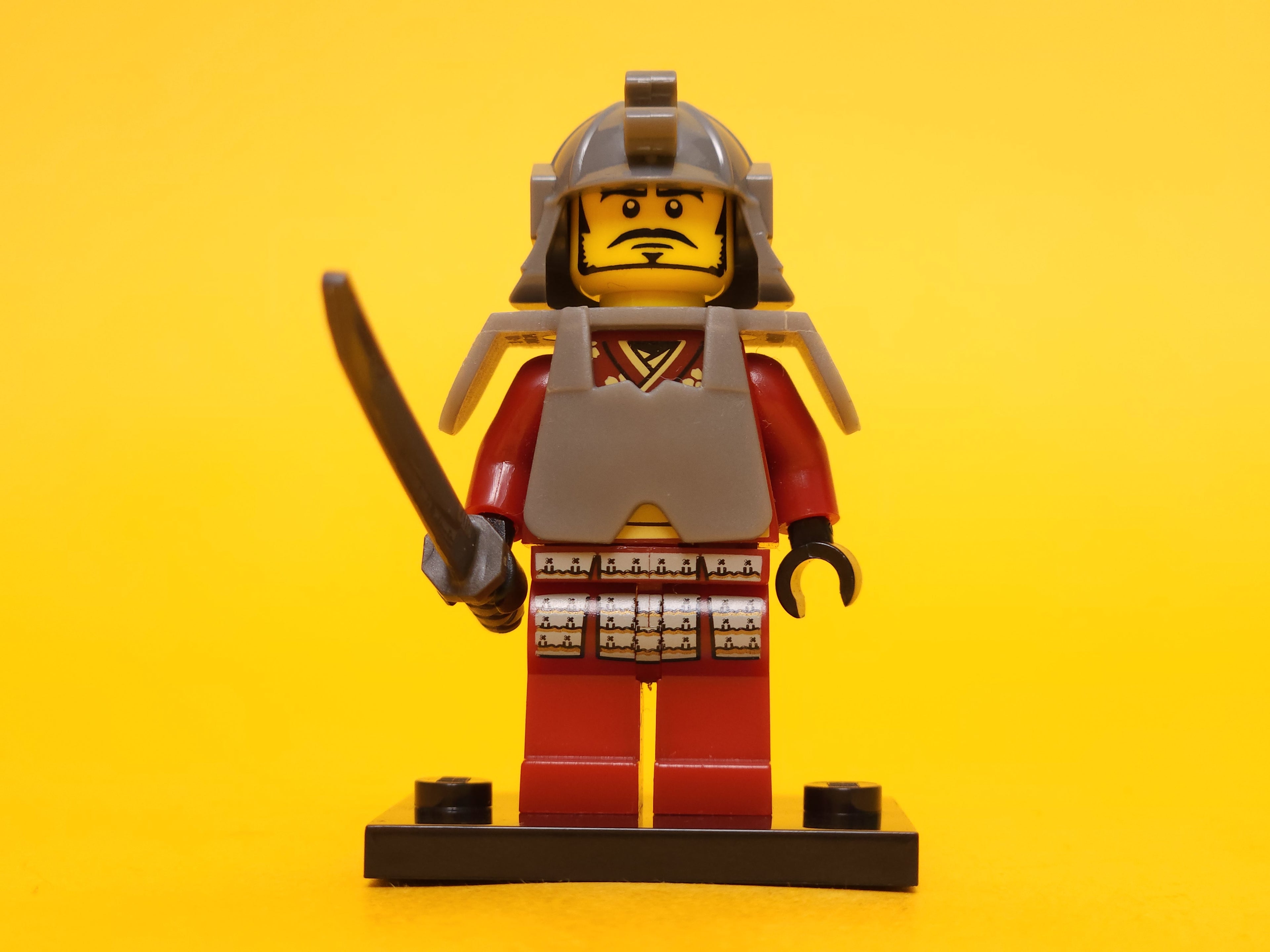 Samurai Warrior #4 8831 – 2011 LEGO Minifigures: Series 3