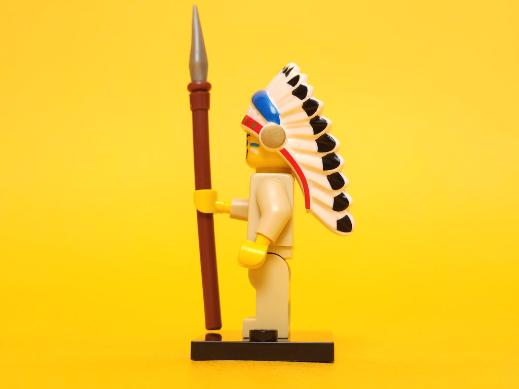 Tribal Chief #3 8831 – 2011 LEGO Minifigures: Series 3