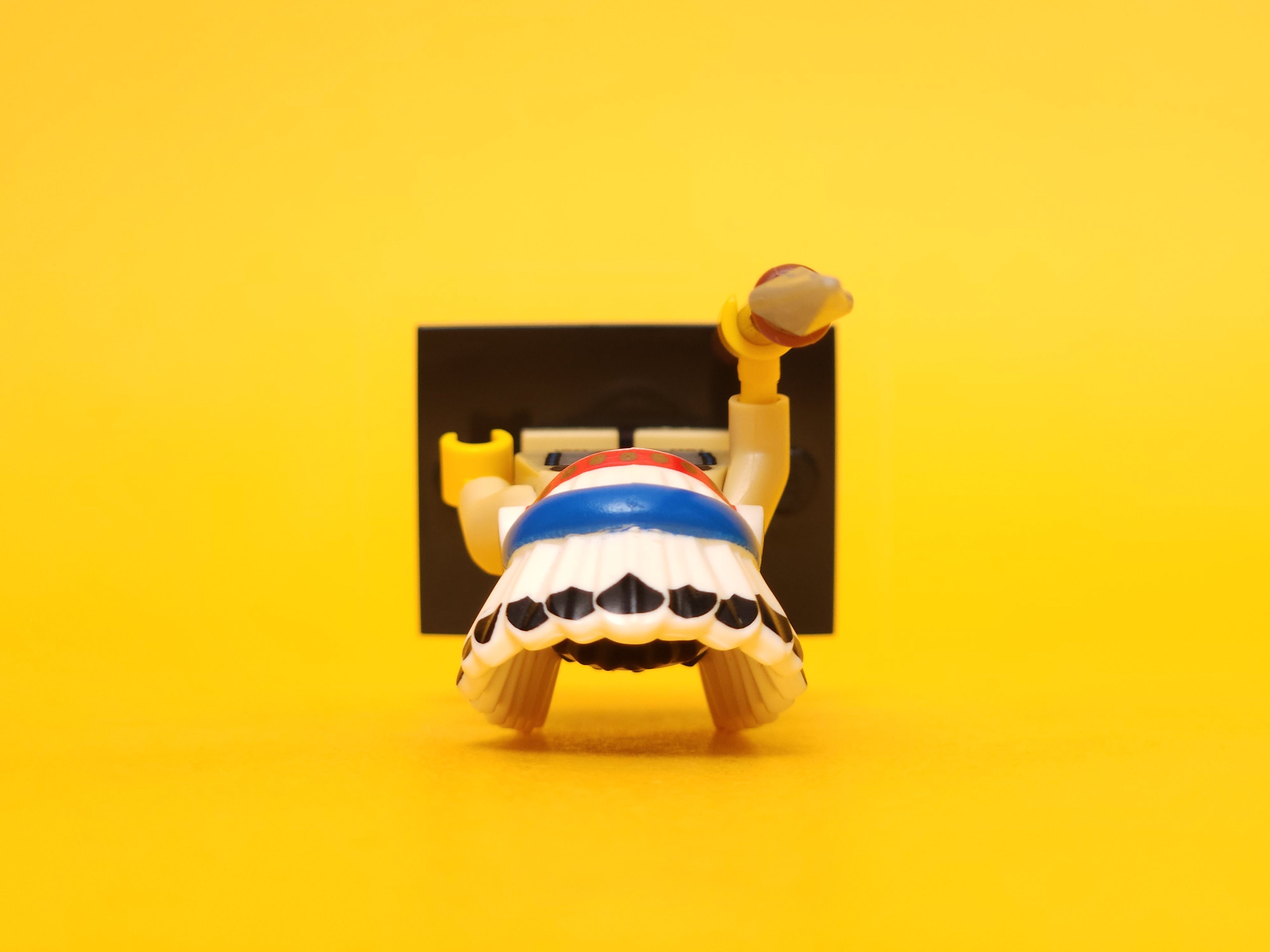 Tribal Chief #3 8831 – 2011 LEGO Minifigures: Series 3