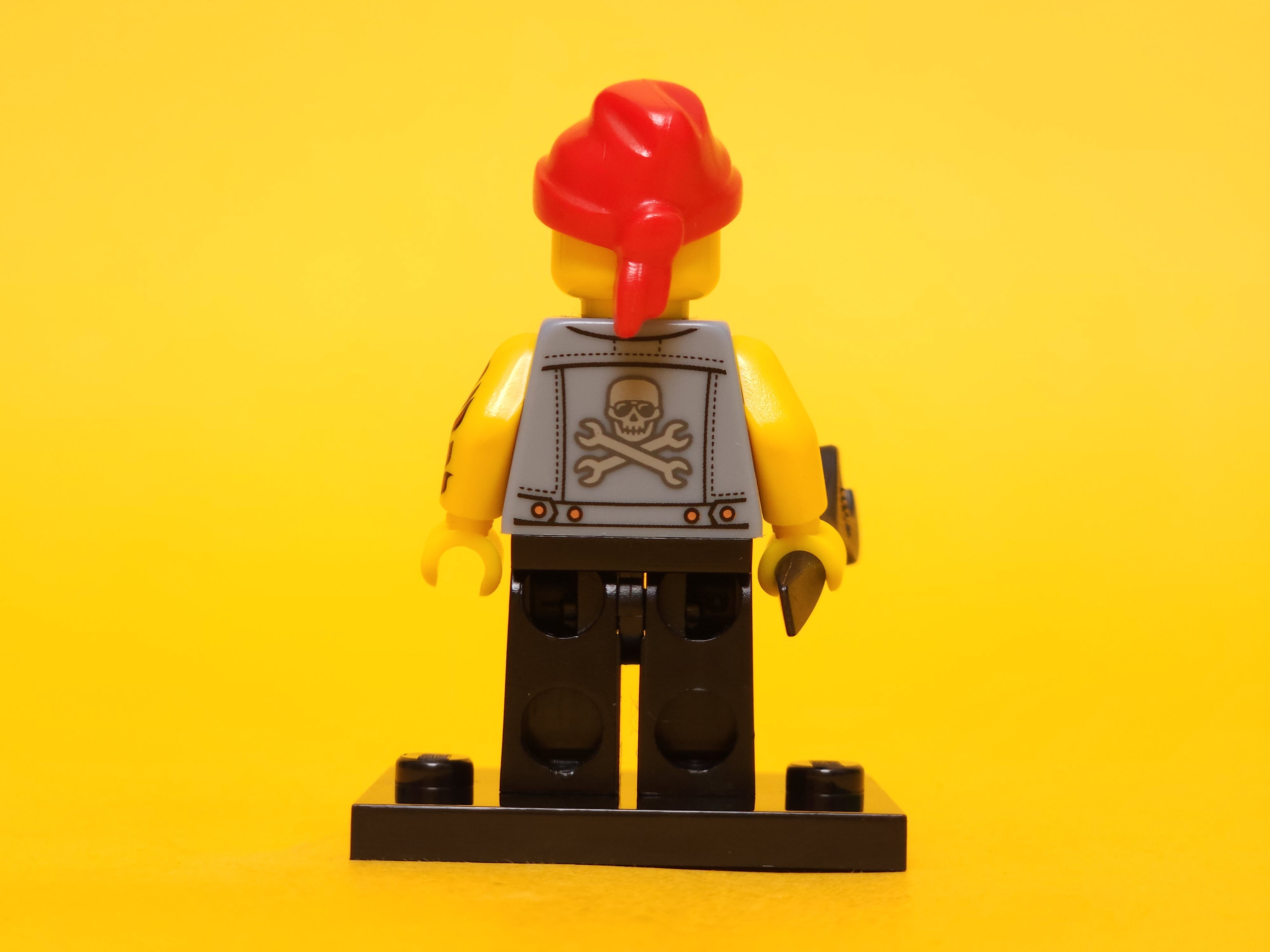 Motorcycle Mechanic #16 71001 – 2013 LEGO Minifigures: Series 10