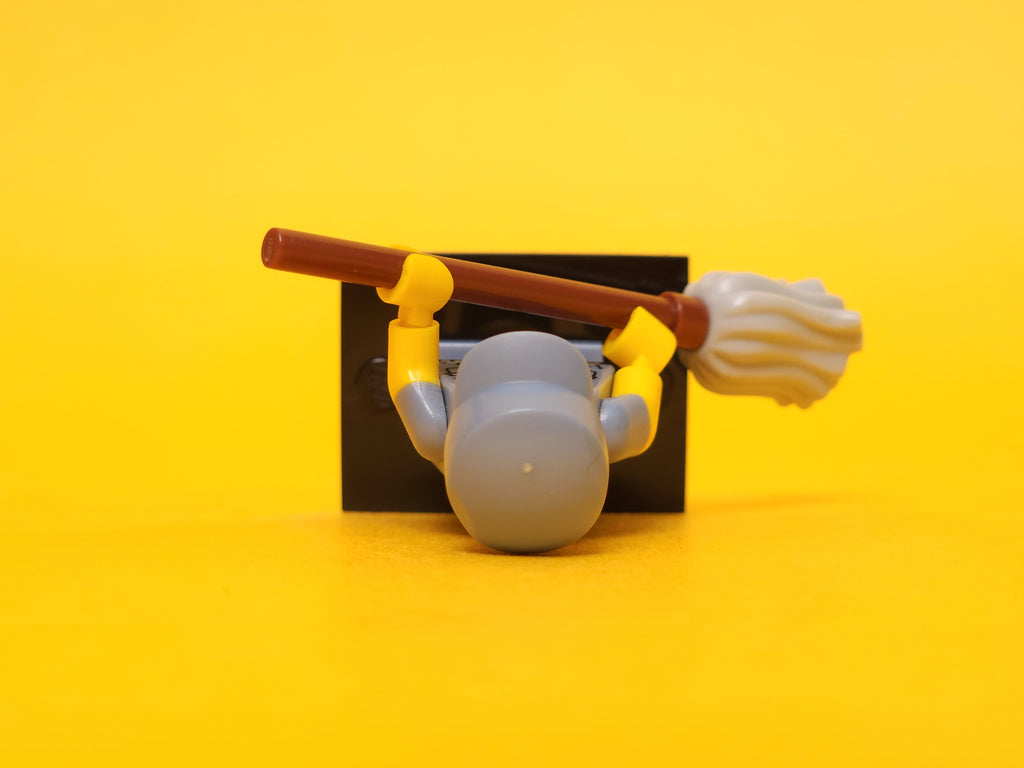 Janitor #9 71011 – 2016 LEGO Minifigures: Series 15