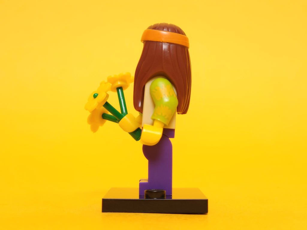 Hippie #11 8831 – 2012 LEGO Minifigures: Series 7