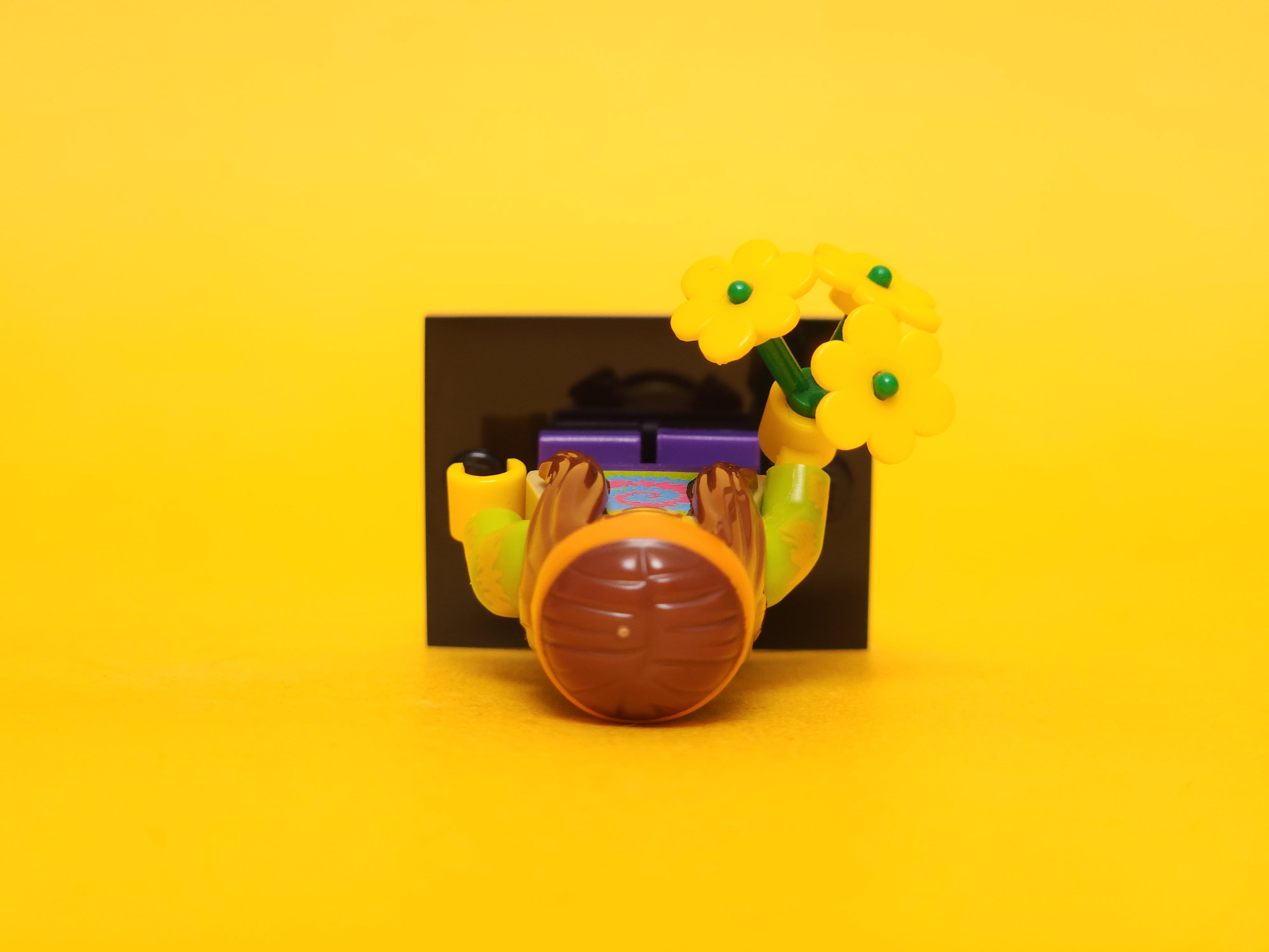 Hippie #11 8831 – 2012 LEGO Minifigures: Series 7