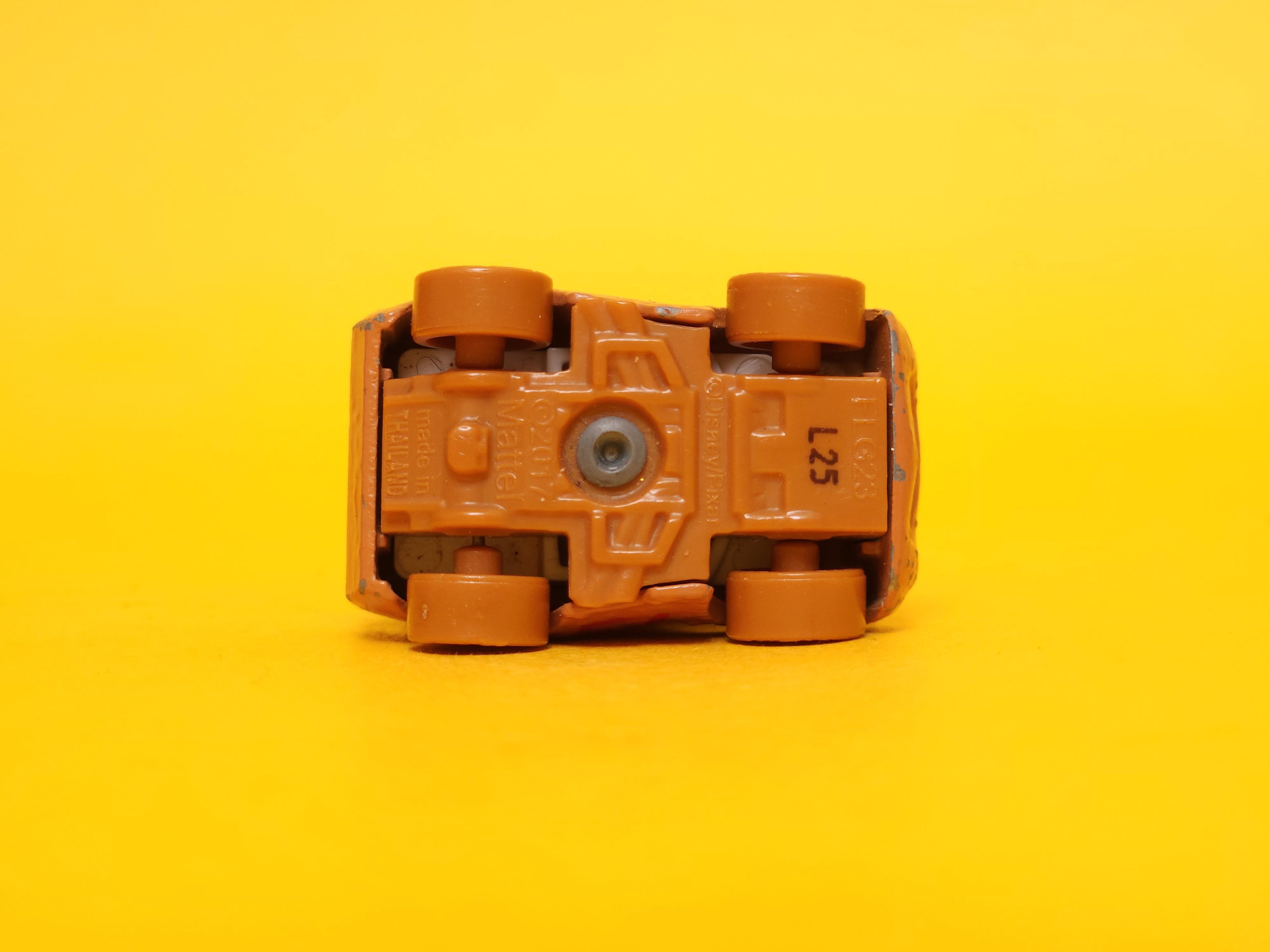 Muddy Lightning McQueen as Chester Whipplefilter – 2018 Mattel Disney Pixar Cars Mini Racers
