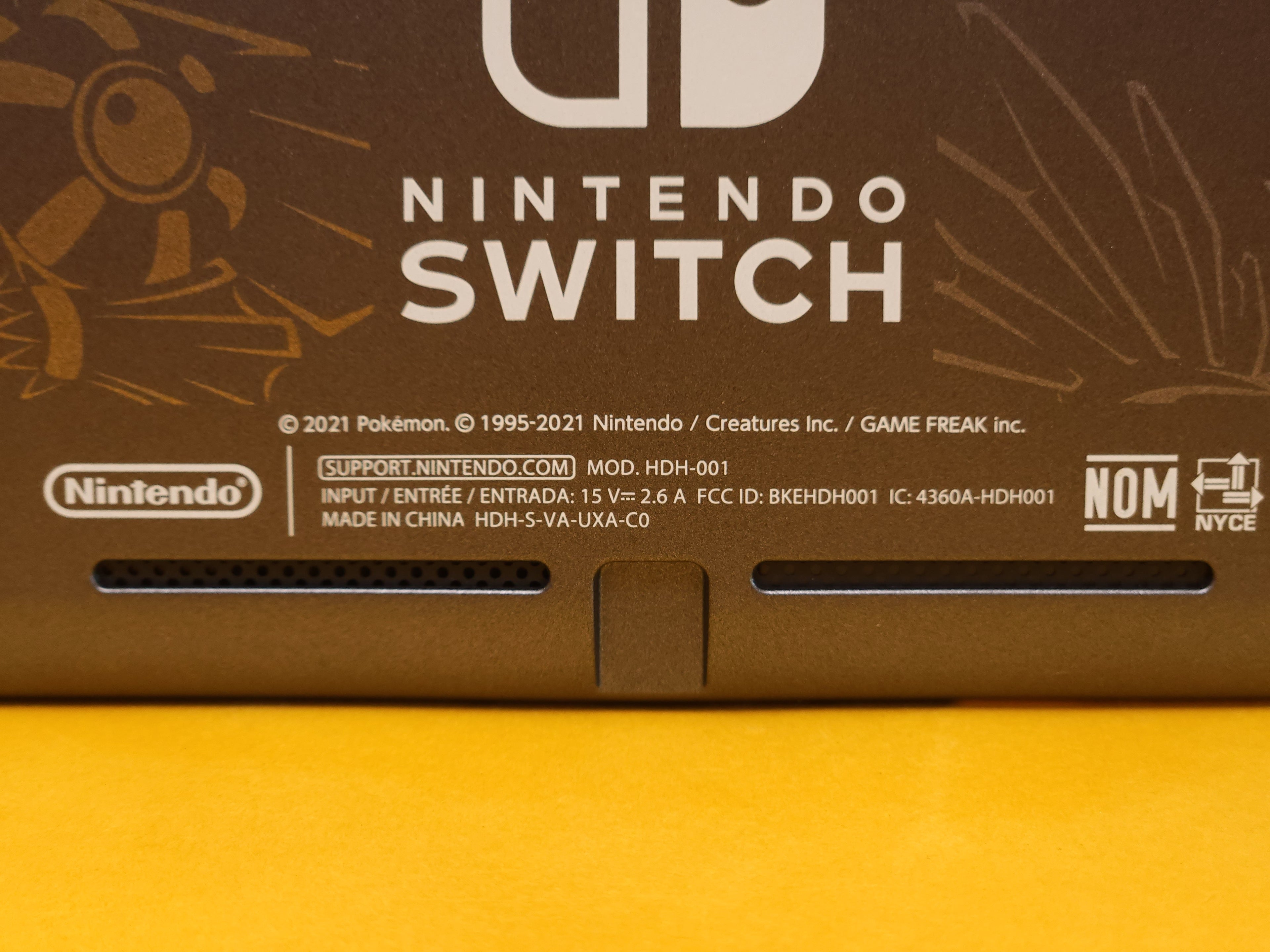 Pokémon Dialga & Palkia Edition – 2021 Nintendo Switch Lite Console