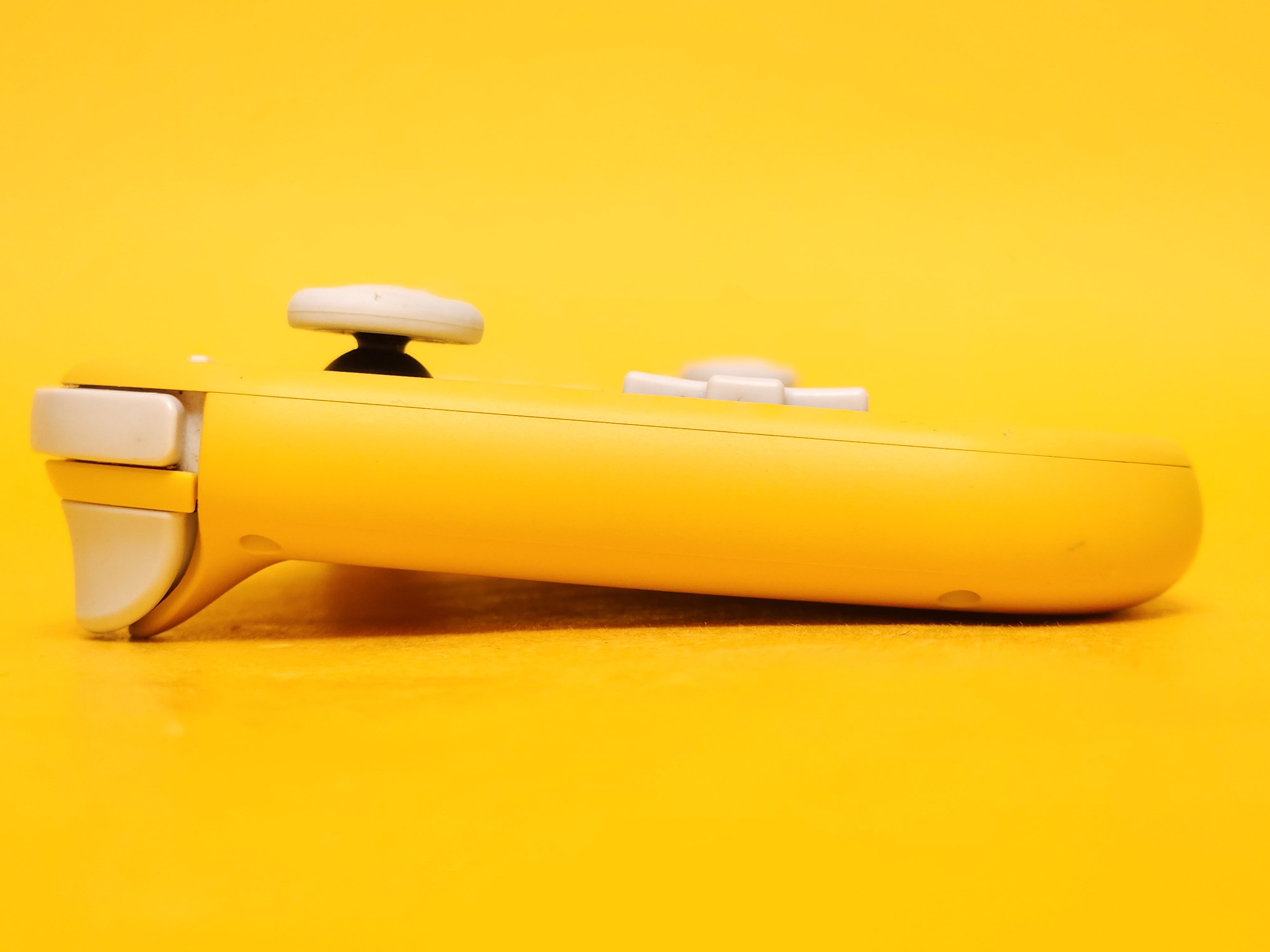 Nintendo Switch Lite – Yellow