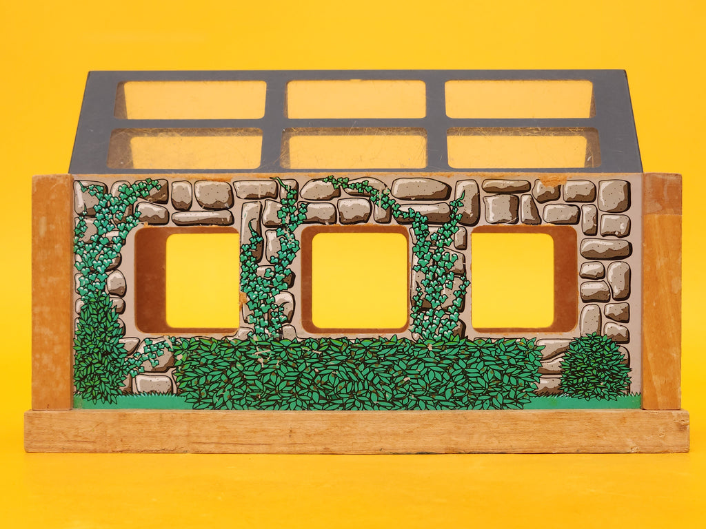 Useful Engine Shed – Thomas & Friends: Wooden Railway