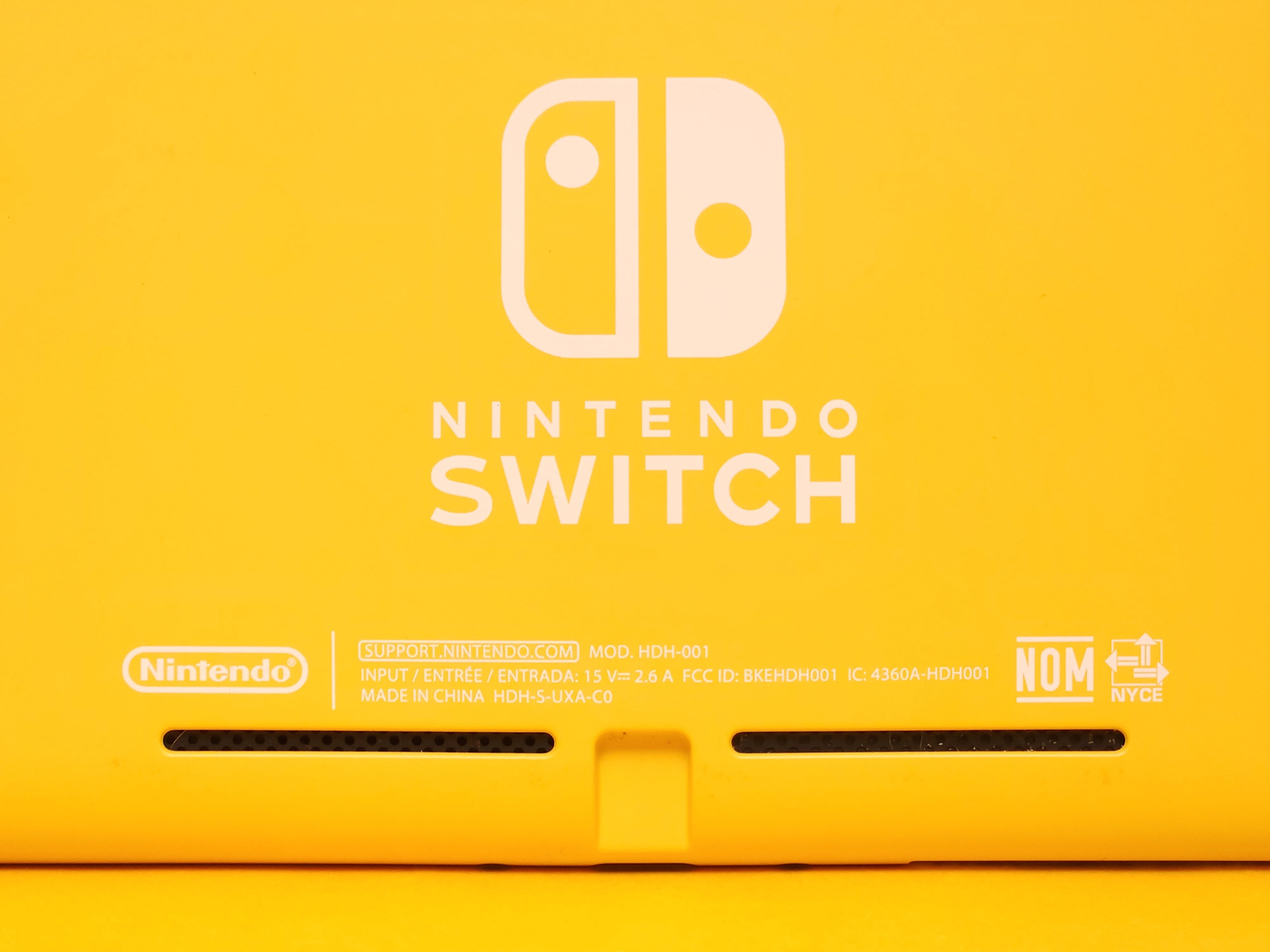 Nintendo Switch Lite – Yellow