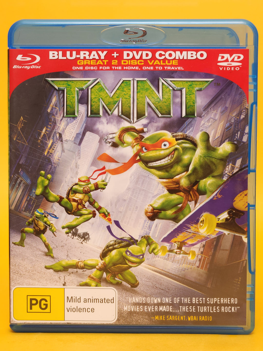 TMNT (Teenage Mutant Ninja Turtles)  – Blu-ray + DVD Combo
