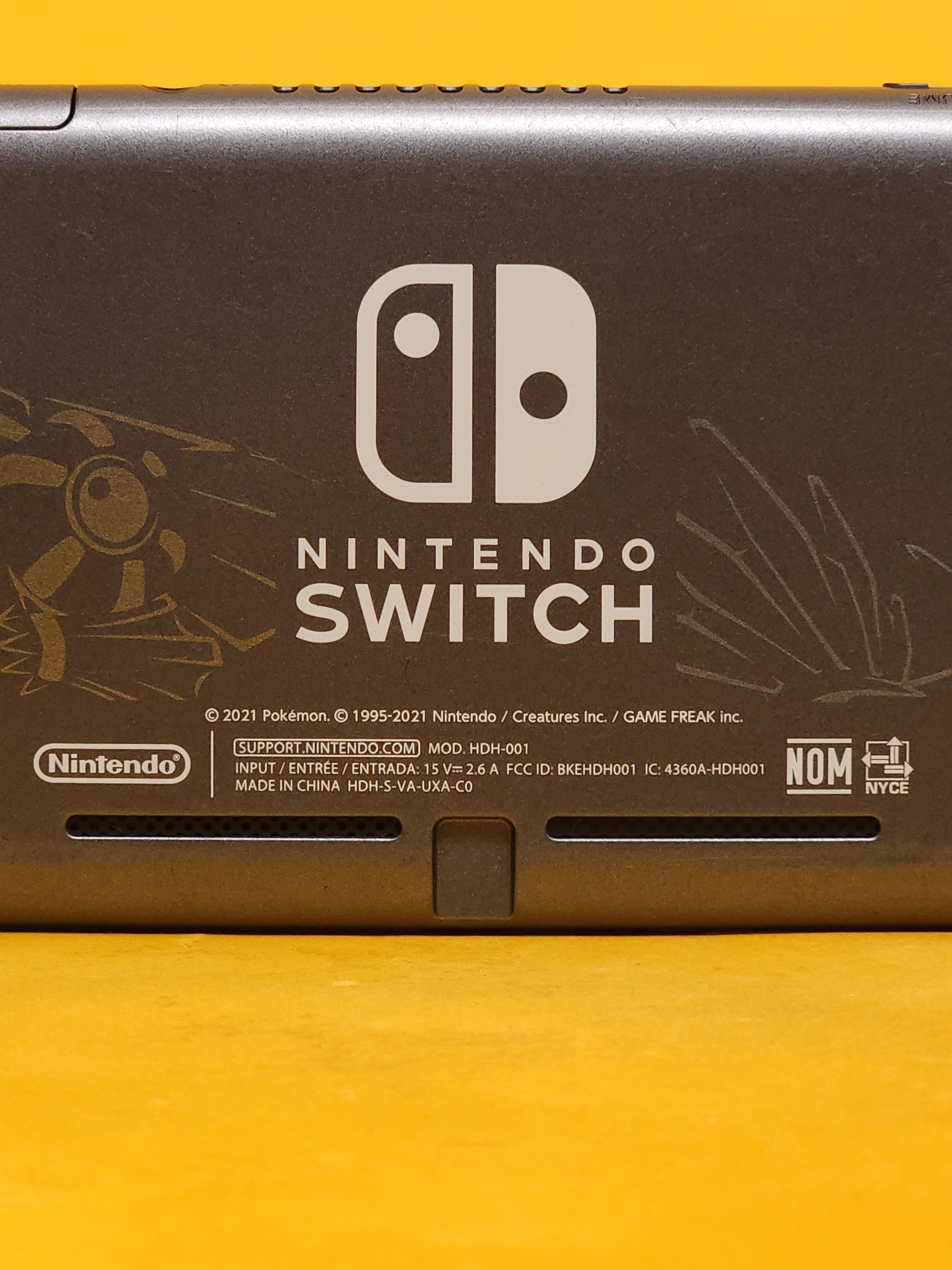 Pokémon Dialga & Palkia Edition – Nintendo Switch Lite