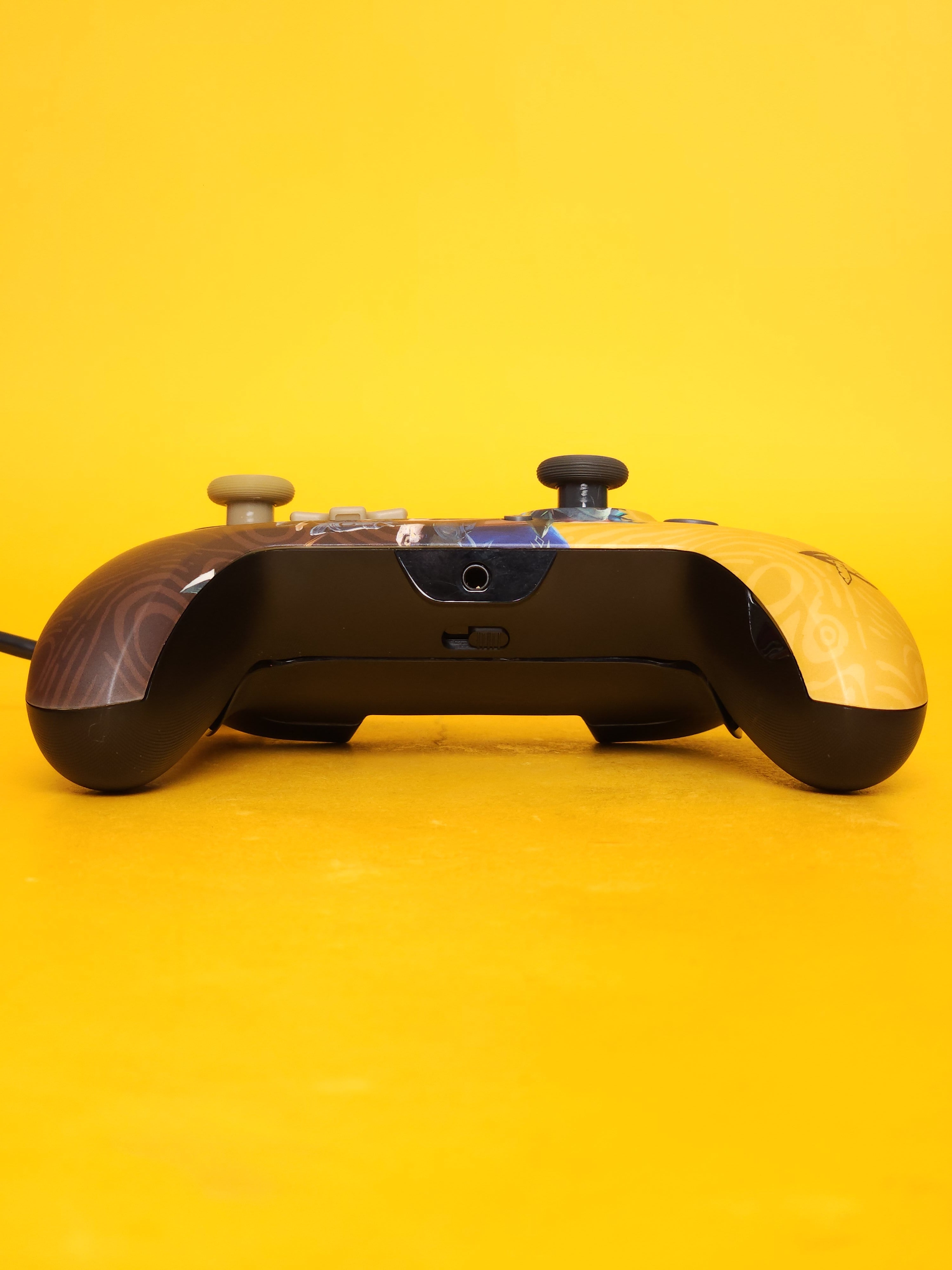 The Legend of Zelda: Breath of the Wild – Nintendo Switch Wired Controller