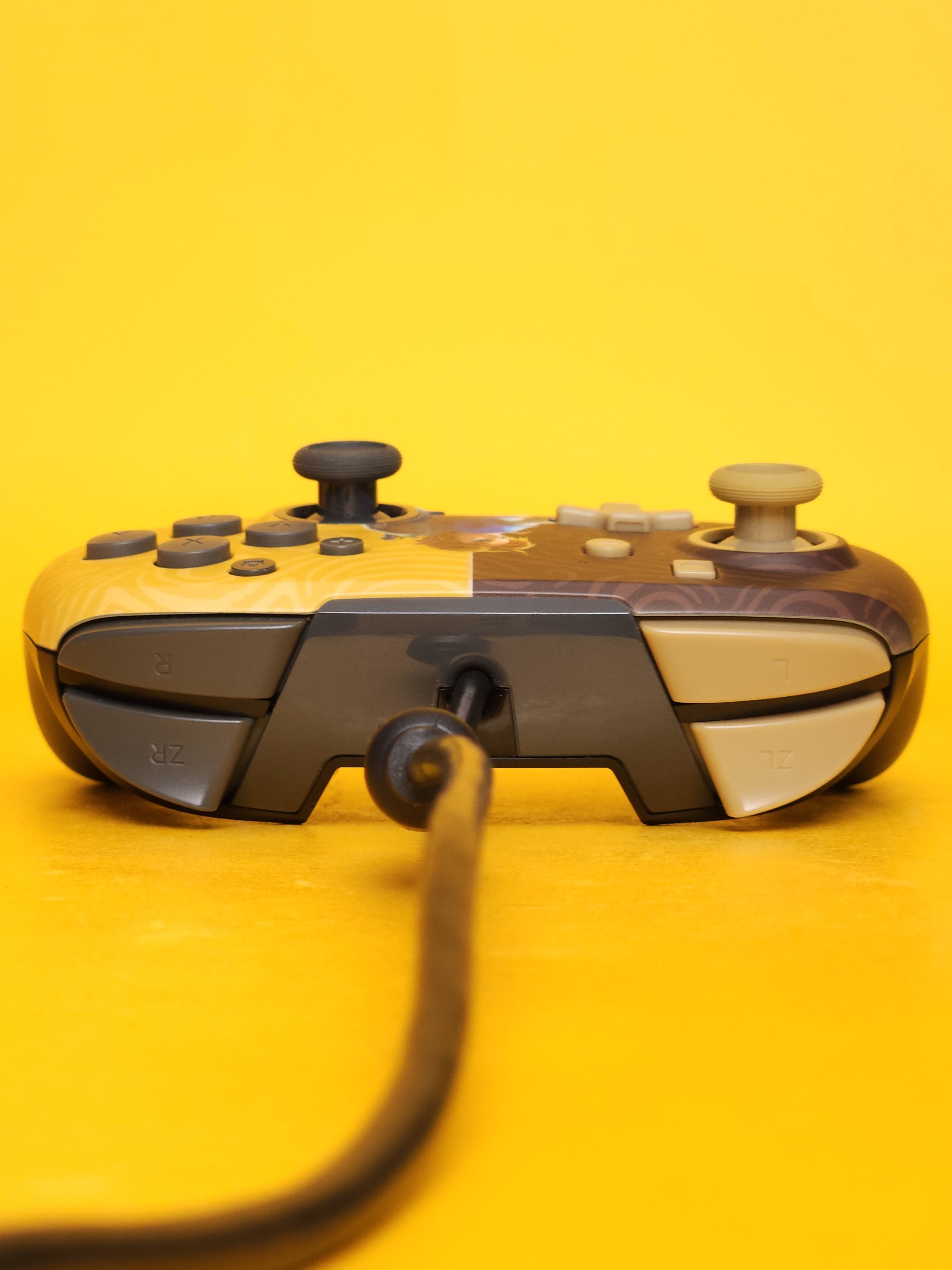 The Legend of Zelda: Breath of the Wild – Nintendo Switch Wired Controller