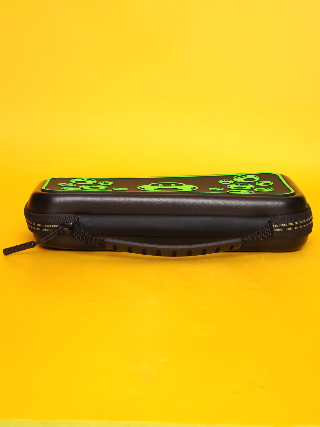 Super Mario: Mushroom - Glow in the Dark – Nintendo Switch Deluxe Case
