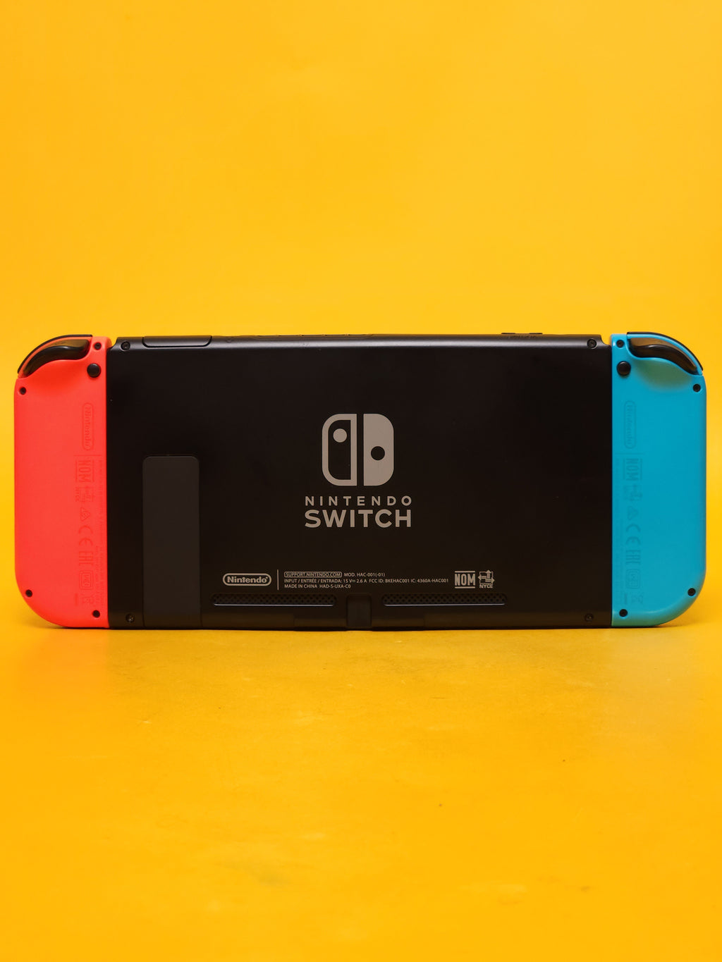 Nintendo Switch V2 – Neon Blue / Neon Red