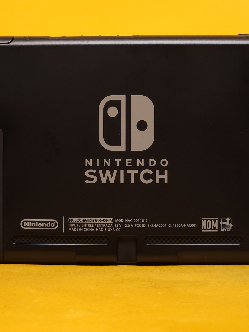 Nintendo Switch V2 – Neon Blue / Neon Red